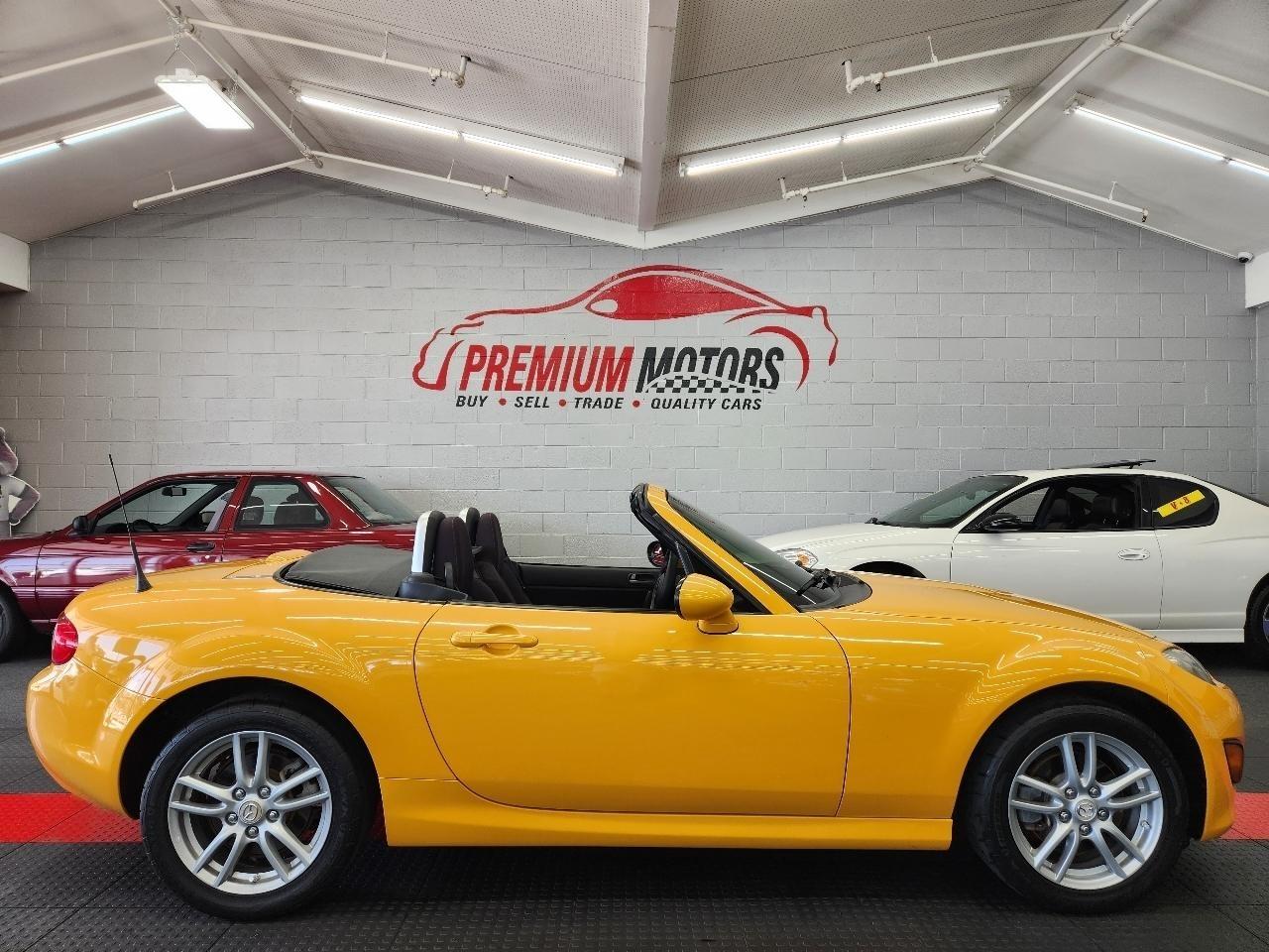 Mazda MX-5 Miata  2009