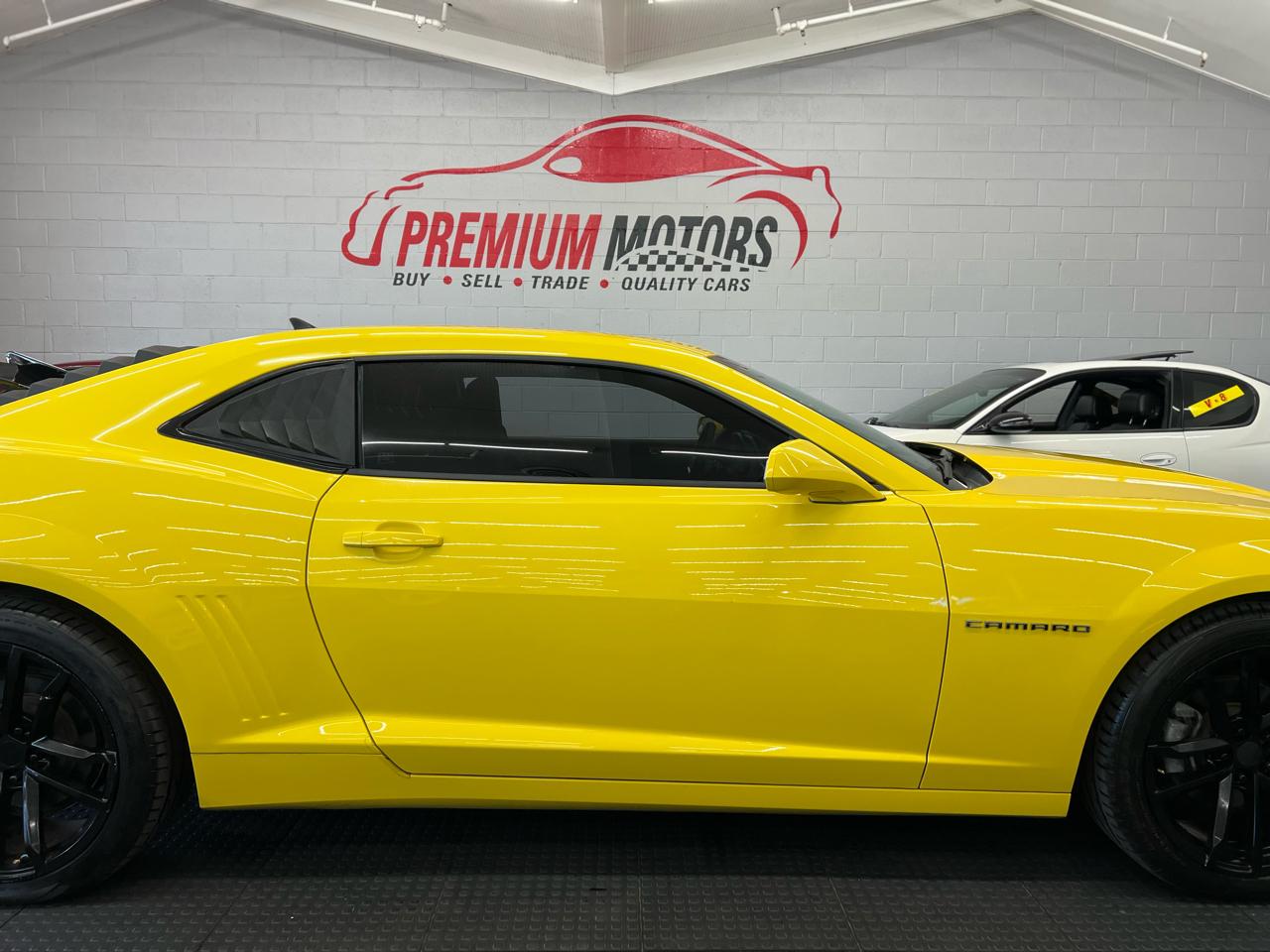 Chevrolet Camaro LS 2014