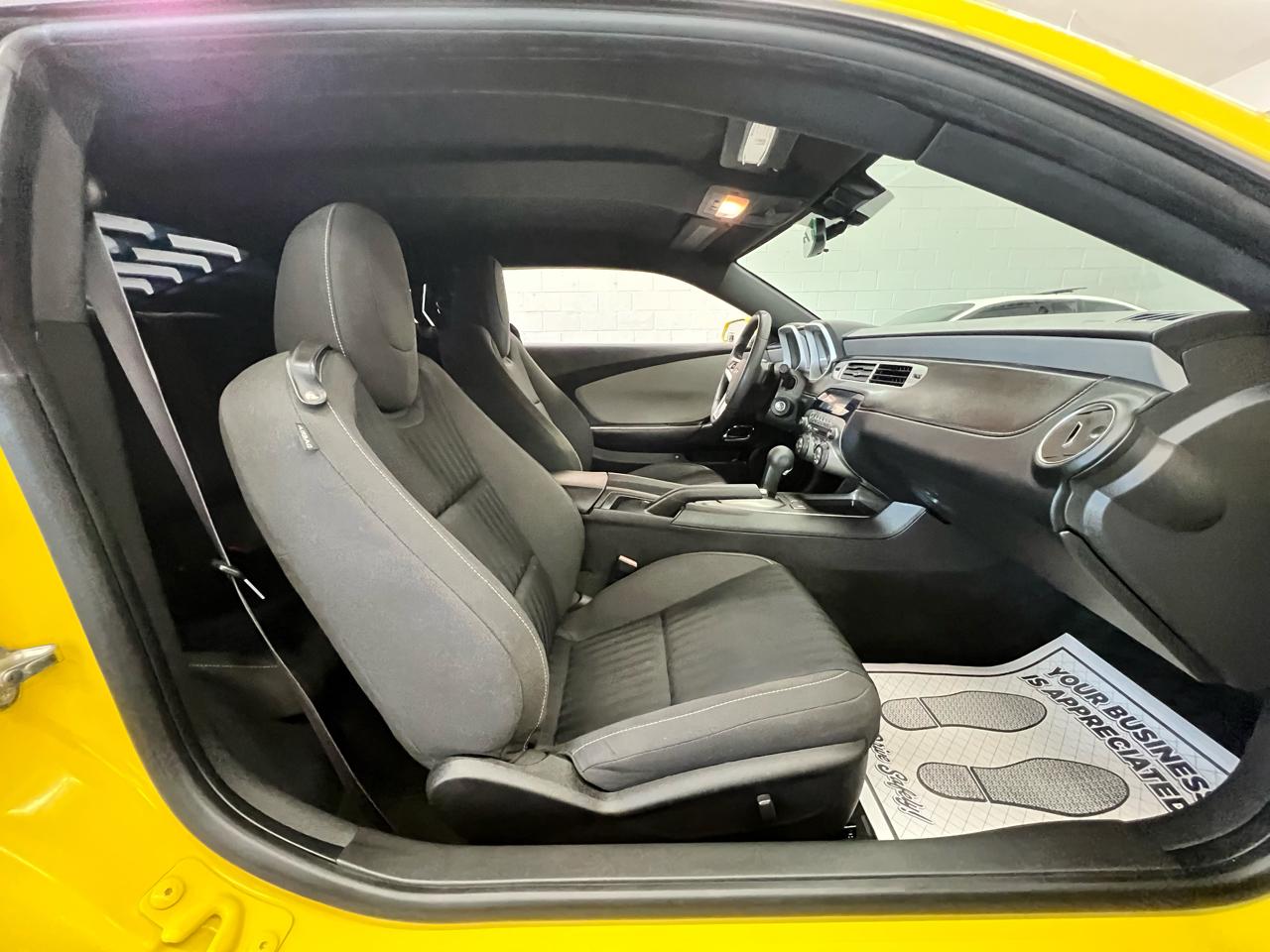 Chevrolet Camaro LS 2014