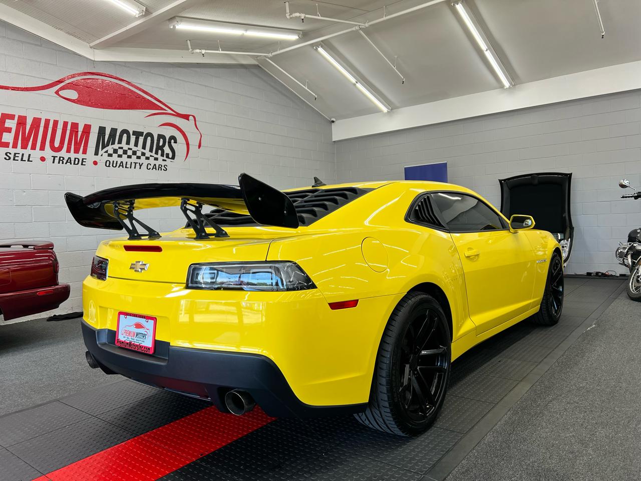Chevrolet Camaro LS 2014