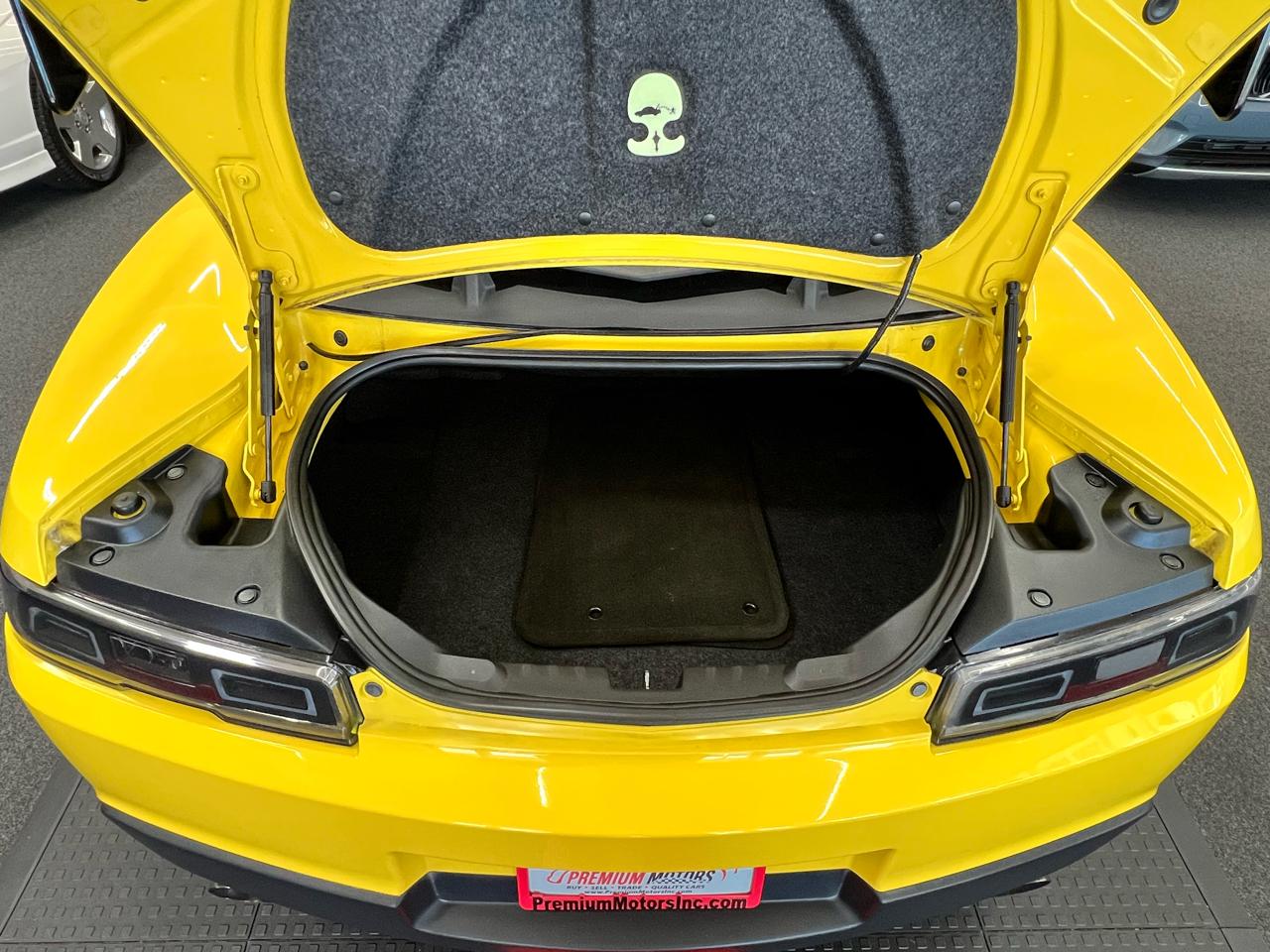 Chevrolet Camaro LS 2014