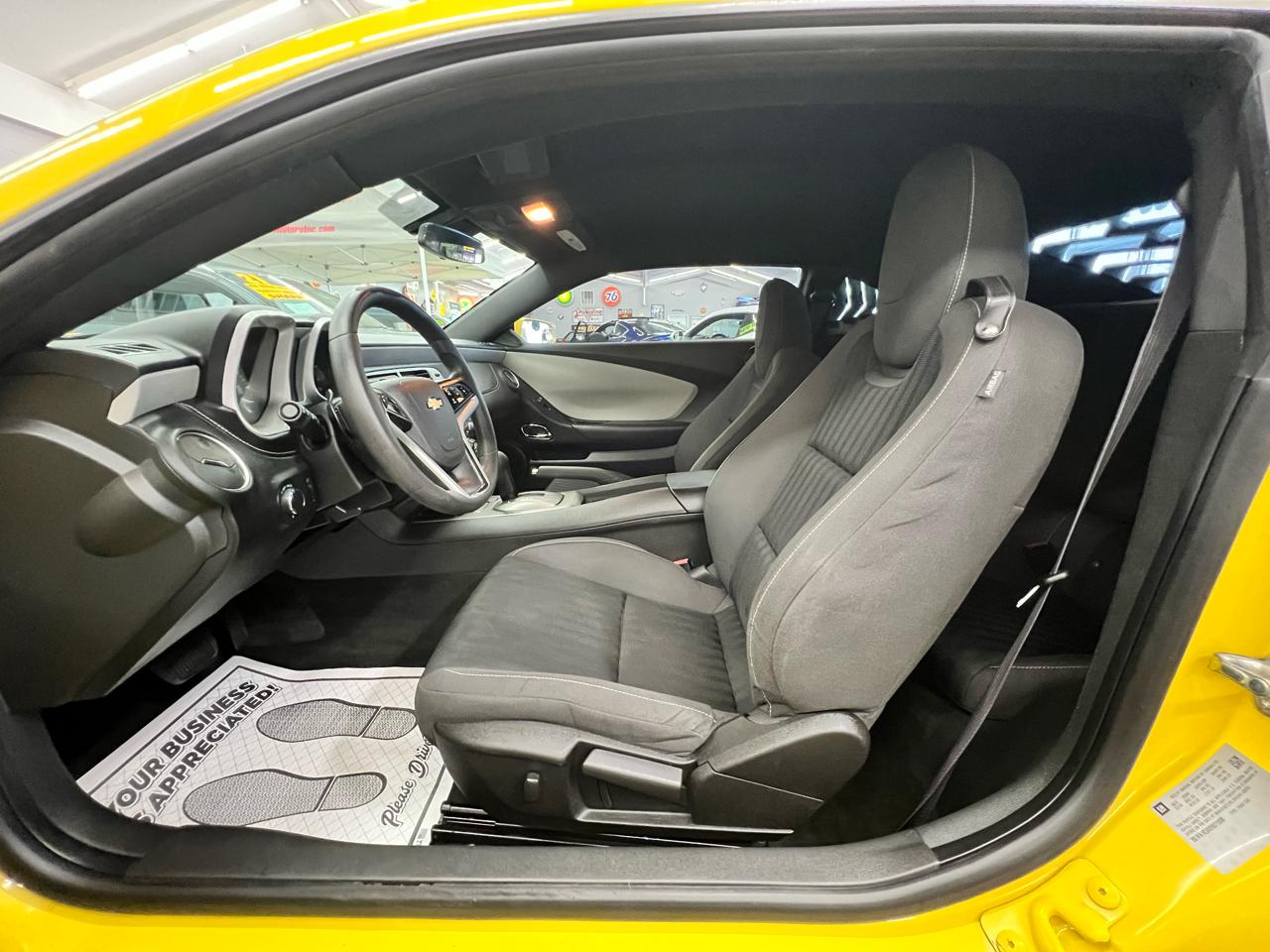 Chevrolet Camaro LS 2014