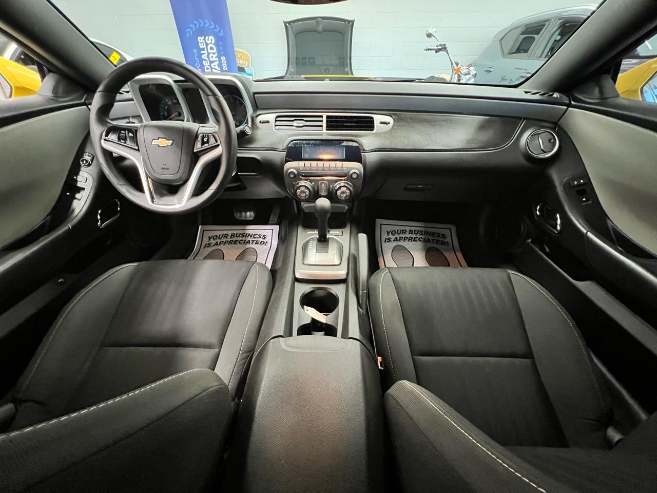 Chevrolet Camaro LS 2014