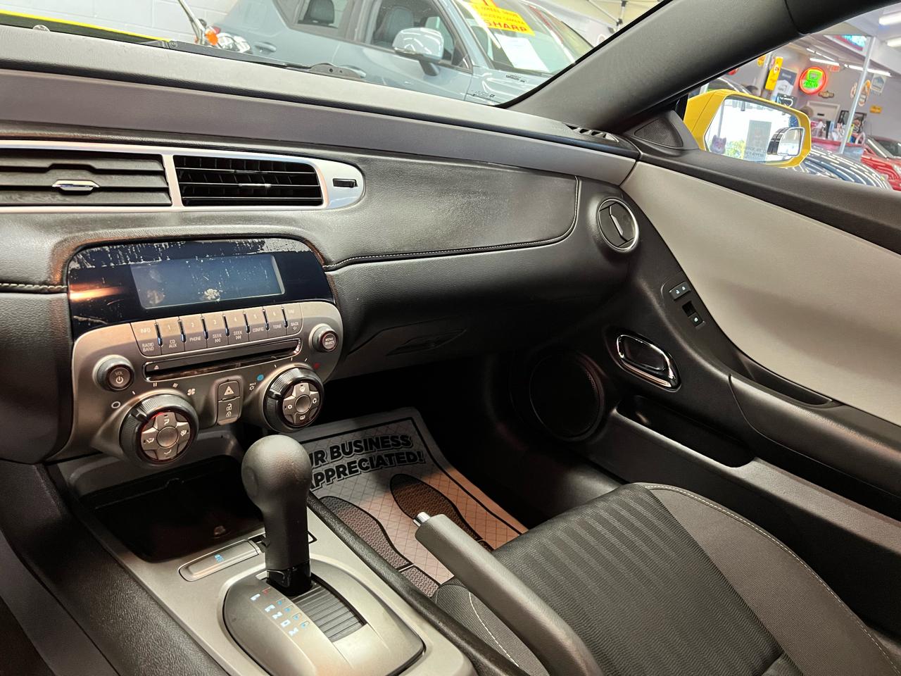 Chevrolet Camaro LS 2014