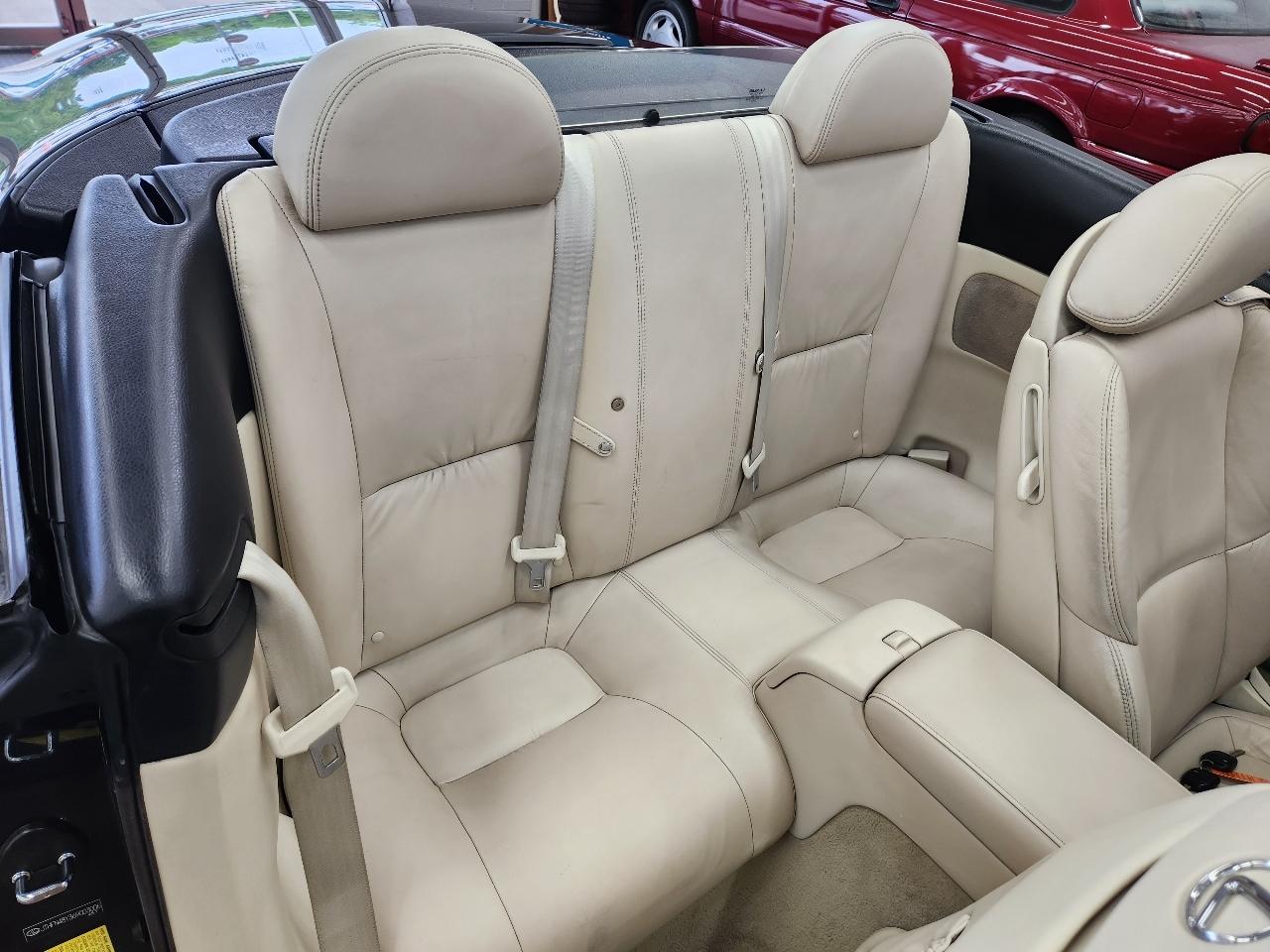 Lexus SC 430  2006