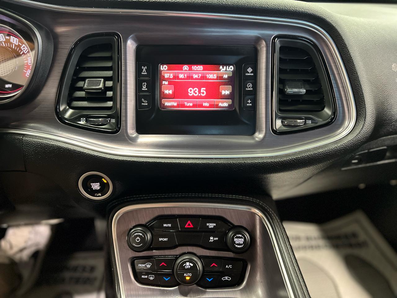 Dodge Challenger SXT 2017