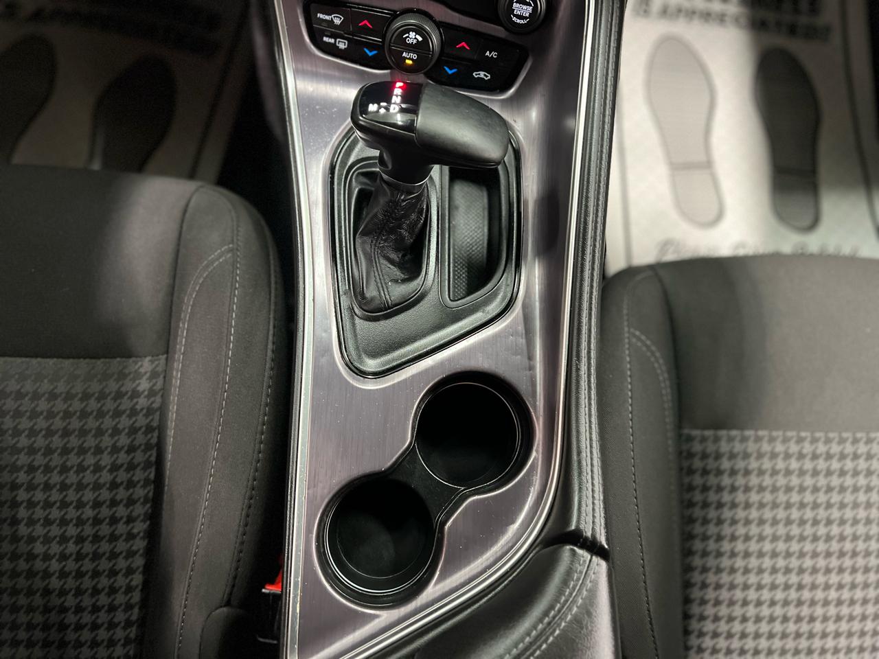 Dodge Challenger SXT 2017