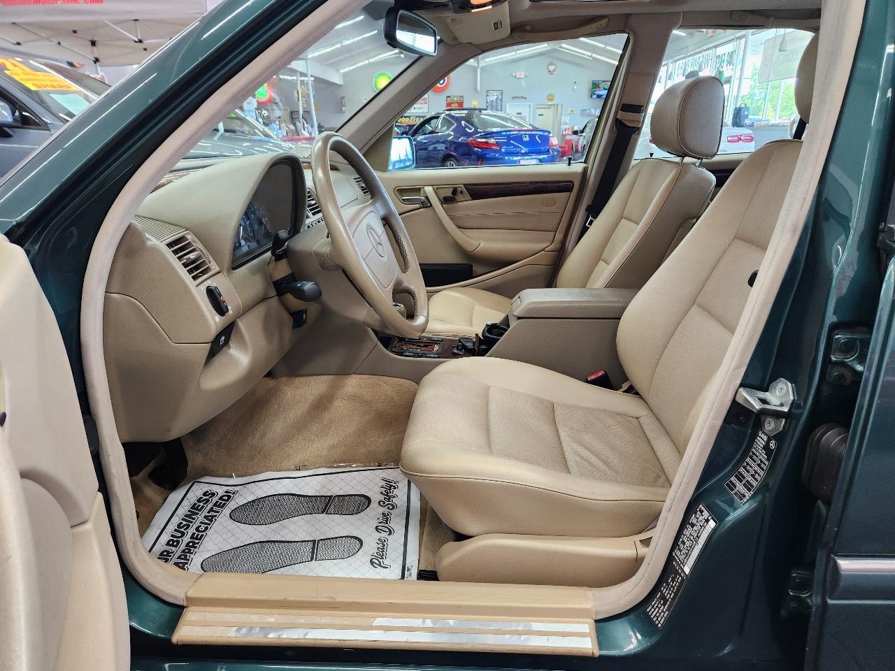 Mercedes-Benz C-Class C230 1999