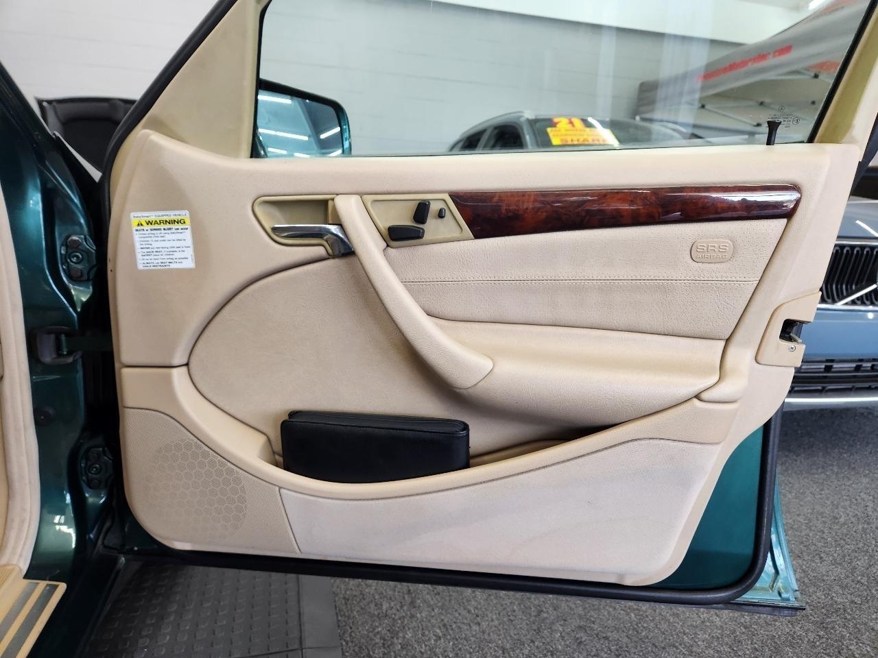 Mercedes-Benz C-Class C230 1999