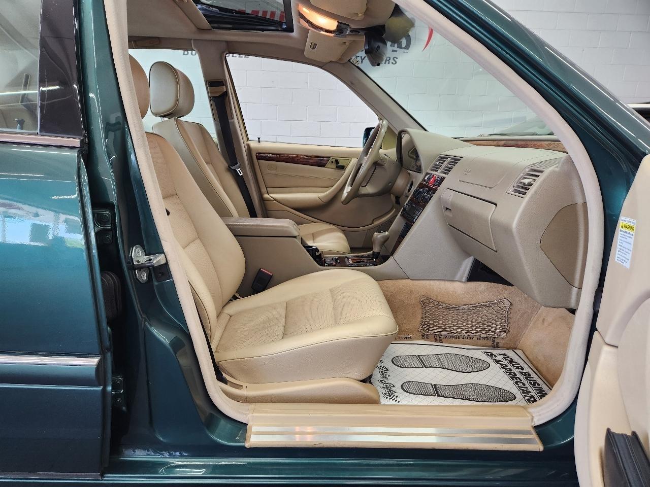 Mercedes-Benz C-Class C230 1999