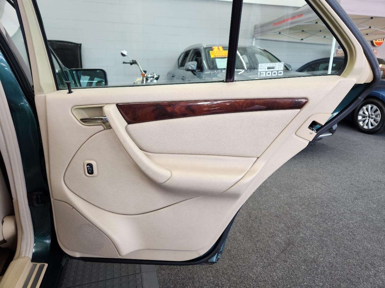 Mercedes-Benz C-Class C230 1999