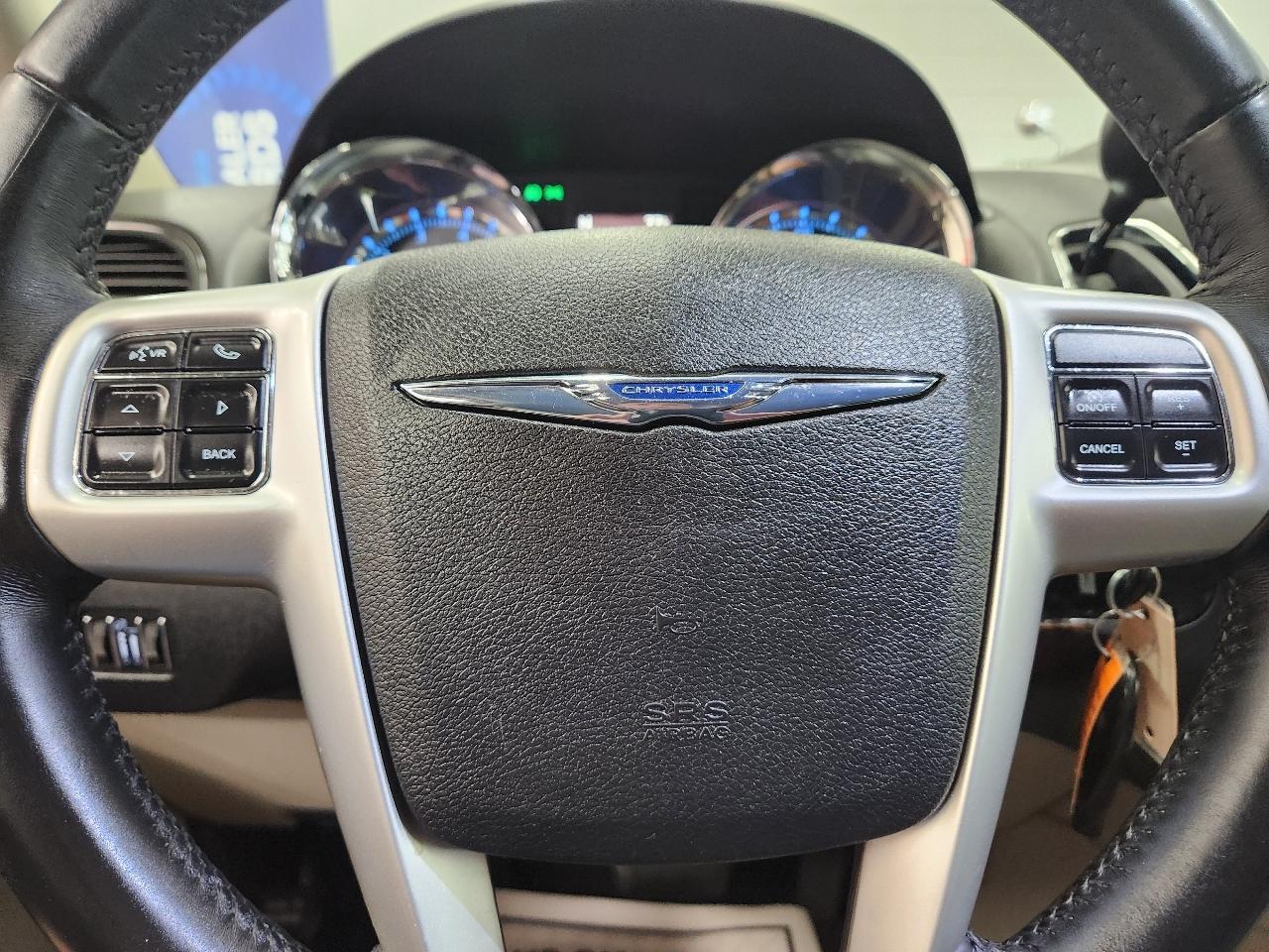 Chrysler Town & Country Touring 2016