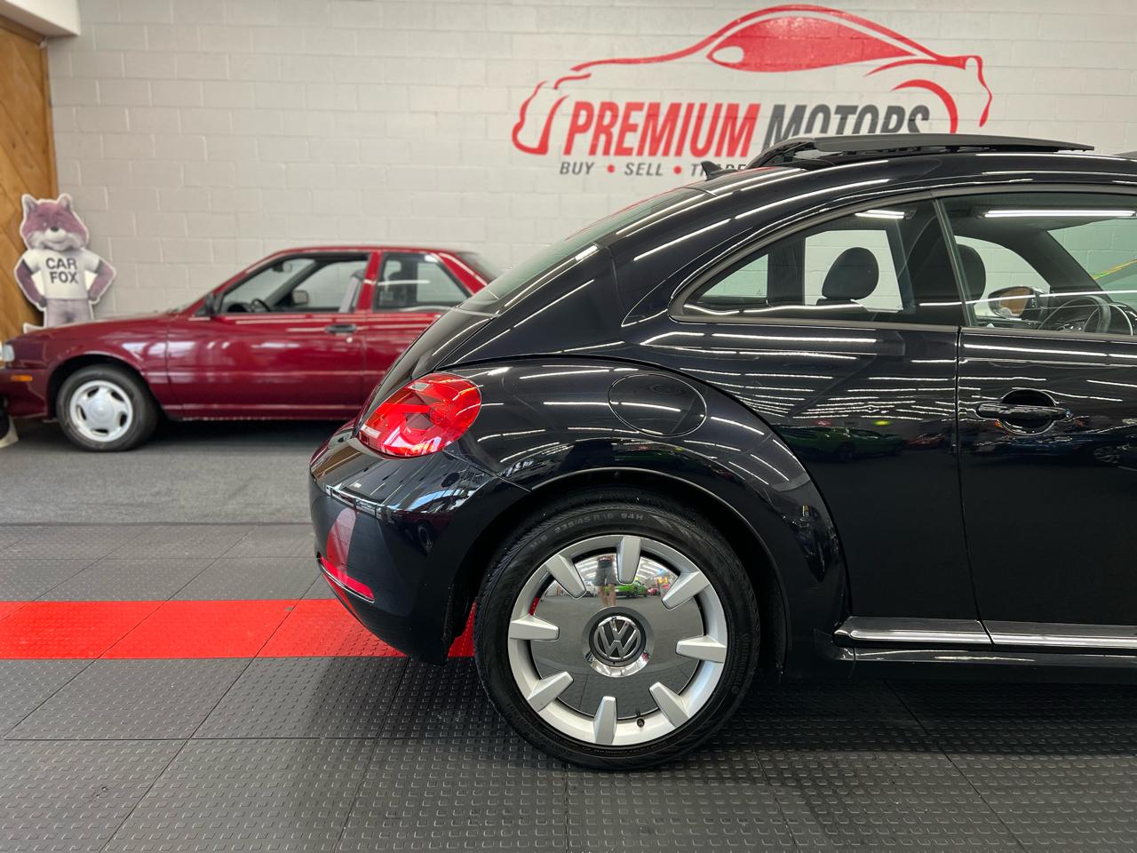 Volkswagen Beetle 2dr Cpe Auto 2.5L 2013