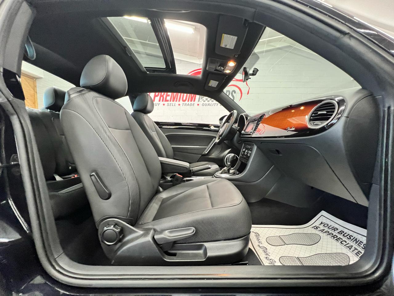 Volkswagen Beetle 2dr Cpe Auto 2.5L 2013