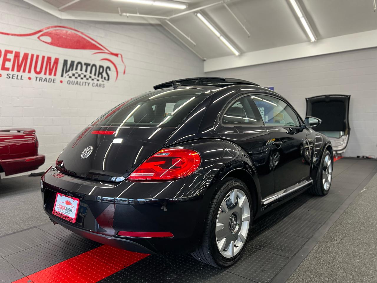 Volkswagen Beetle 2dr Cpe Auto 2.5L 2013