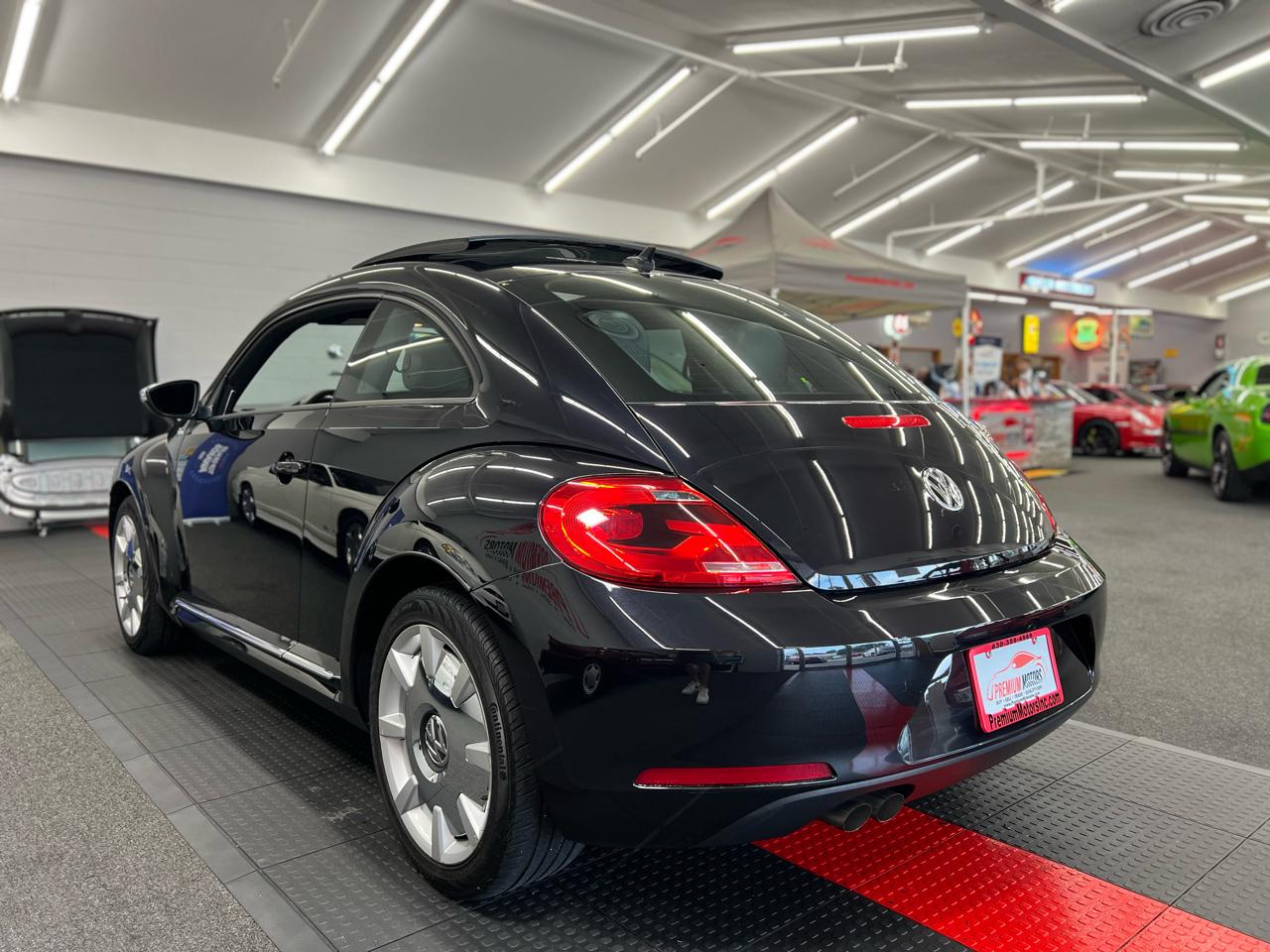 Volkswagen Beetle 2dr Cpe Auto 2.5L 2013