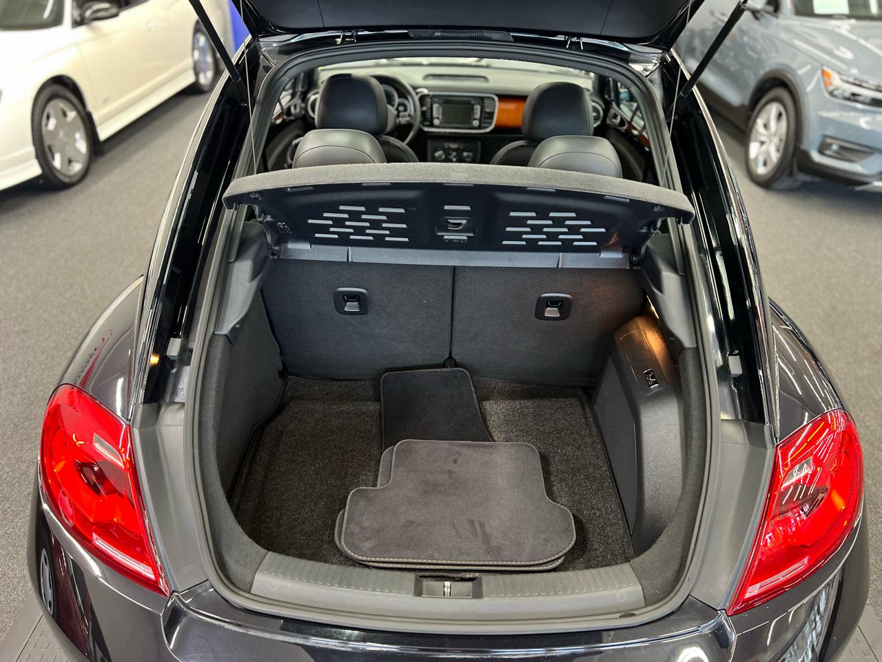 Volkswagen Beetle 2dr Cpe Auto 2.5L 2013