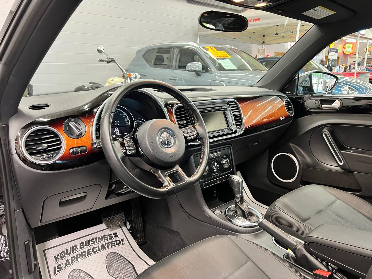 Volkswagen Beetle 2dr Cpe Auto 2.5L 2013