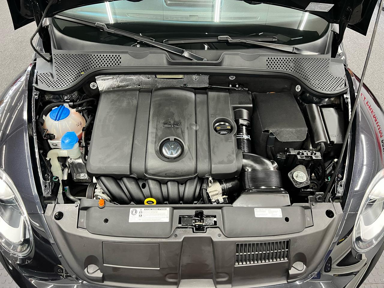 Volkswagen Beetle 2dr Cpe Auto 2.5L 2013