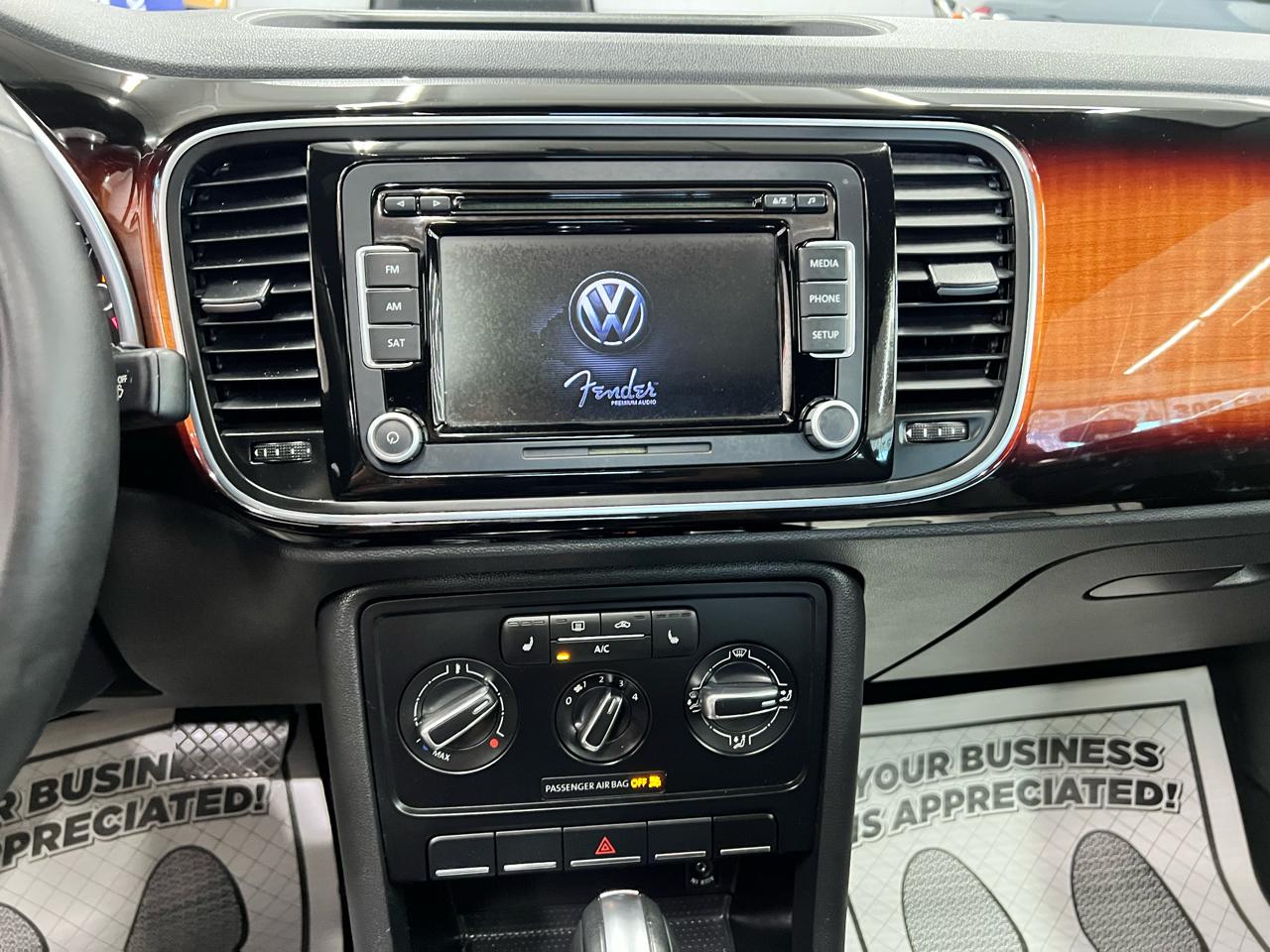 Volkswagen Beetle 2dr Cpe Auto 2.5L 2013