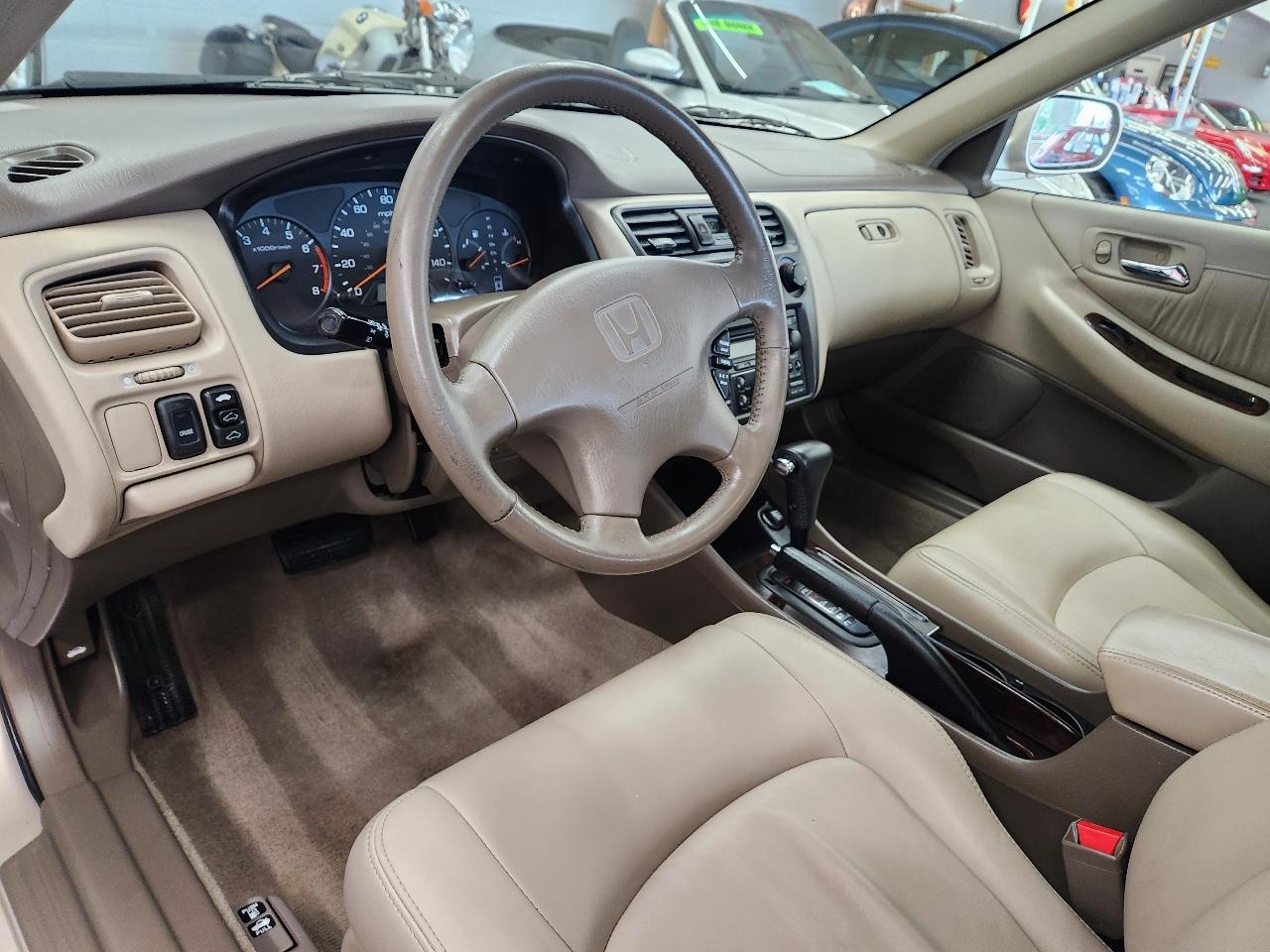 Honda Accord EX 2000