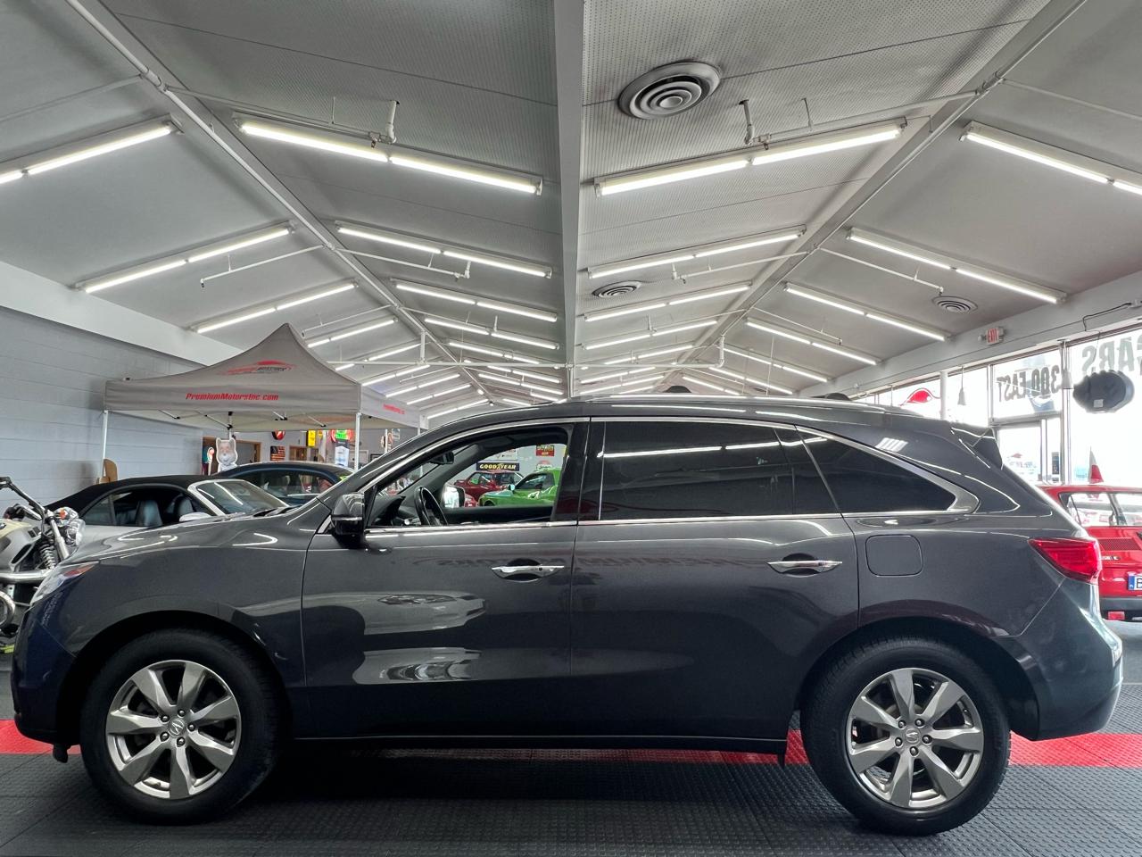 Acura MDX Advance 4D SUV w/RES 2014