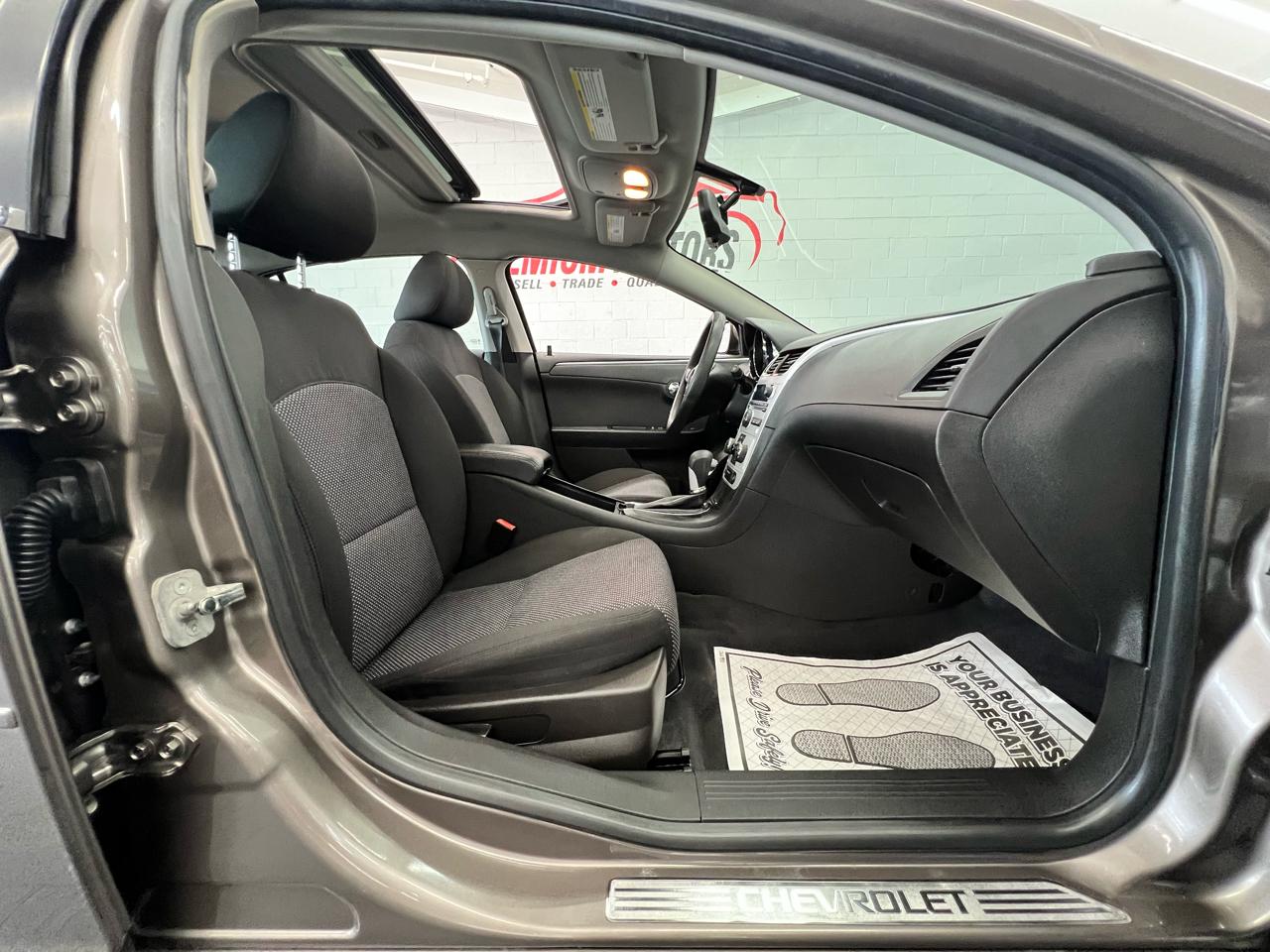 Chevrolet Malibu 1LT 2012