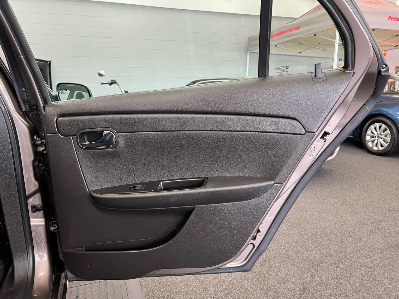 Chevrolet Malibu 1LT 2012