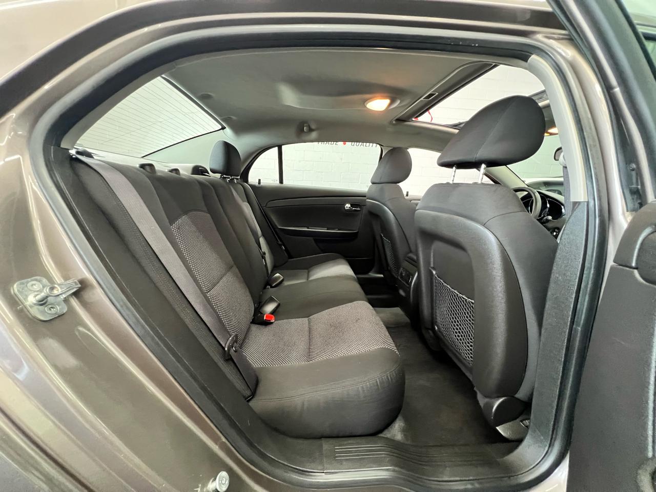 Chevrolet Malibu 1LT 2012