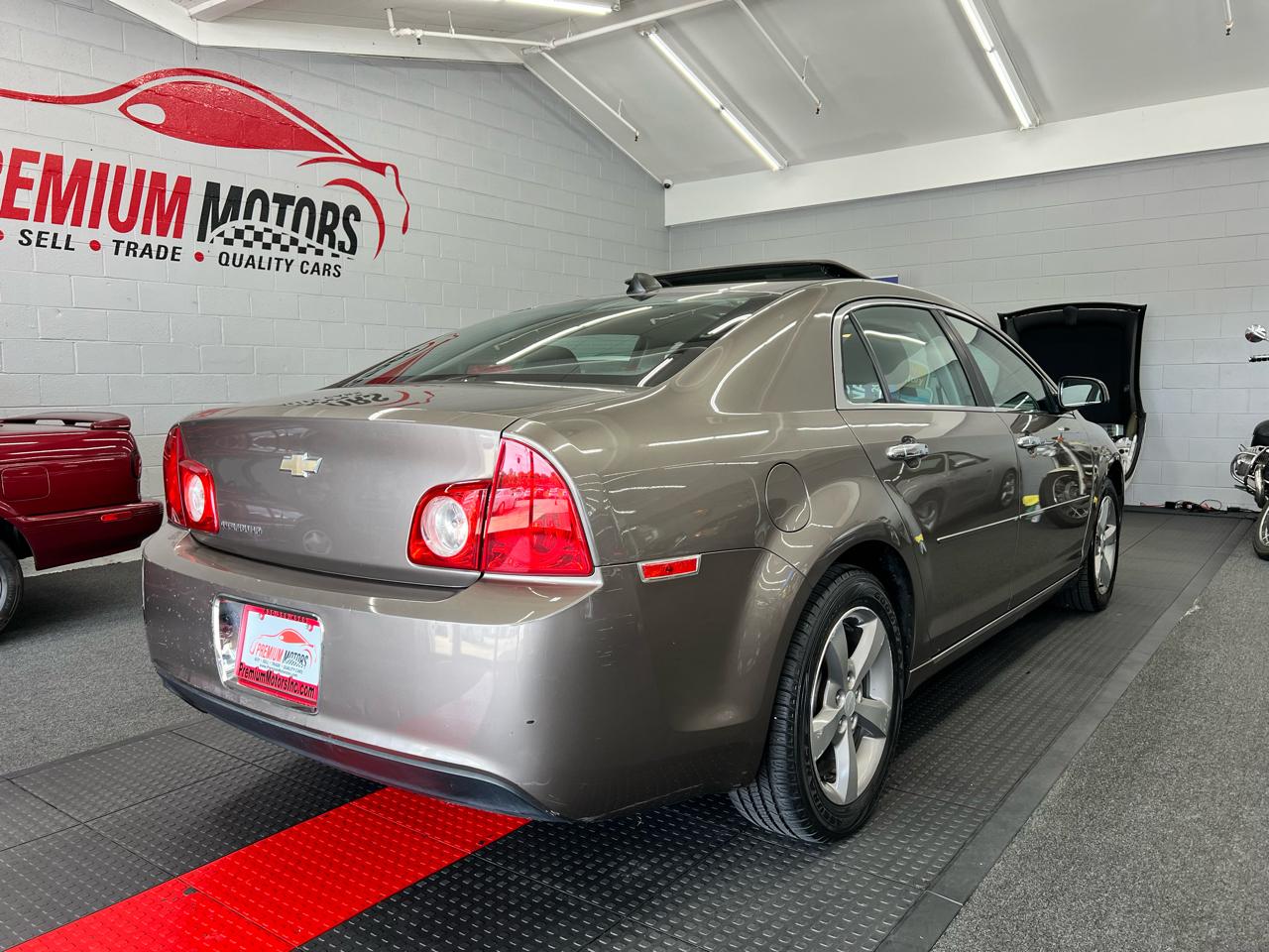 Chevrolet Malibu 1LT 2012