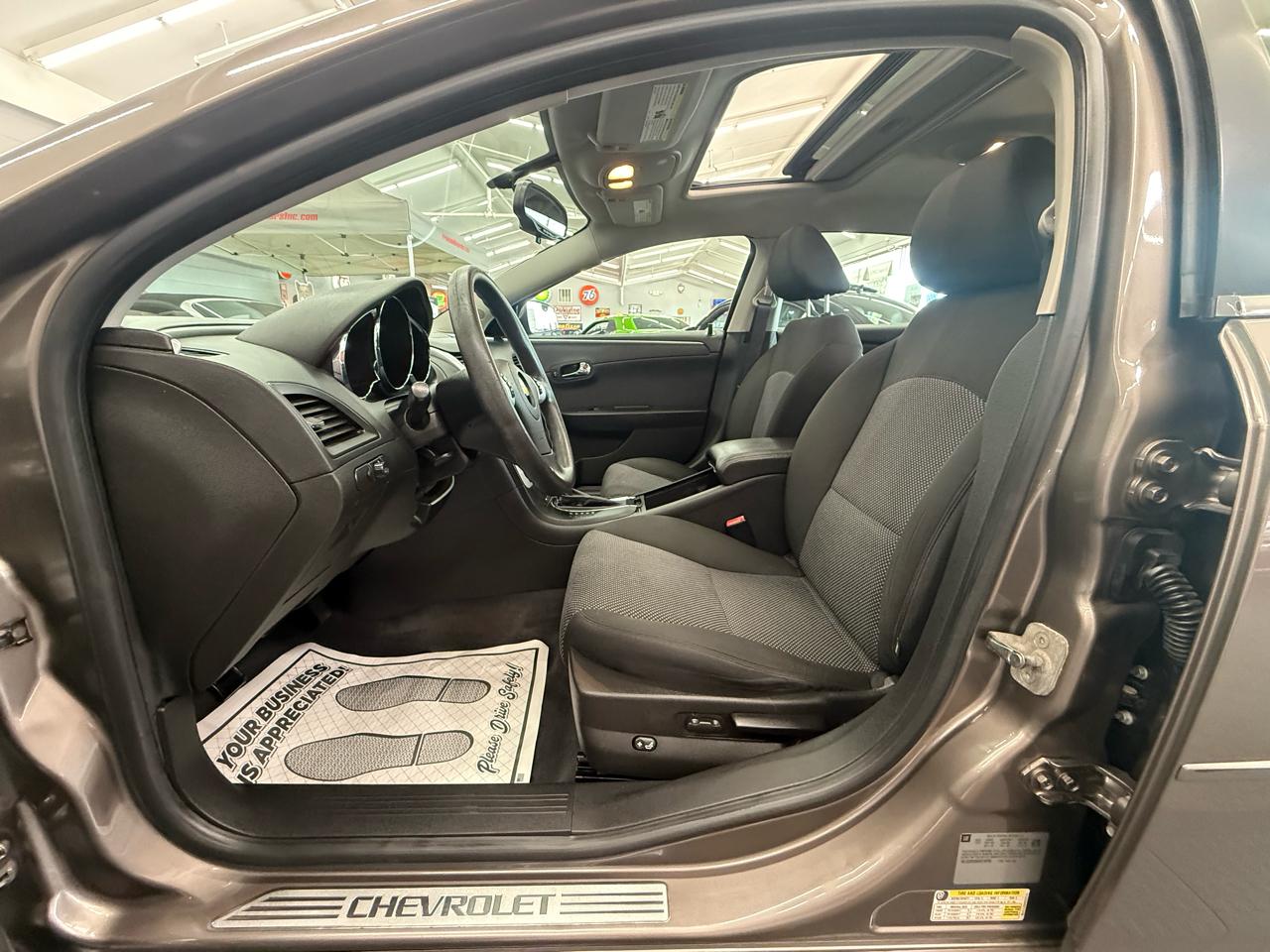 Chevrolet Malibu 1LT 2012