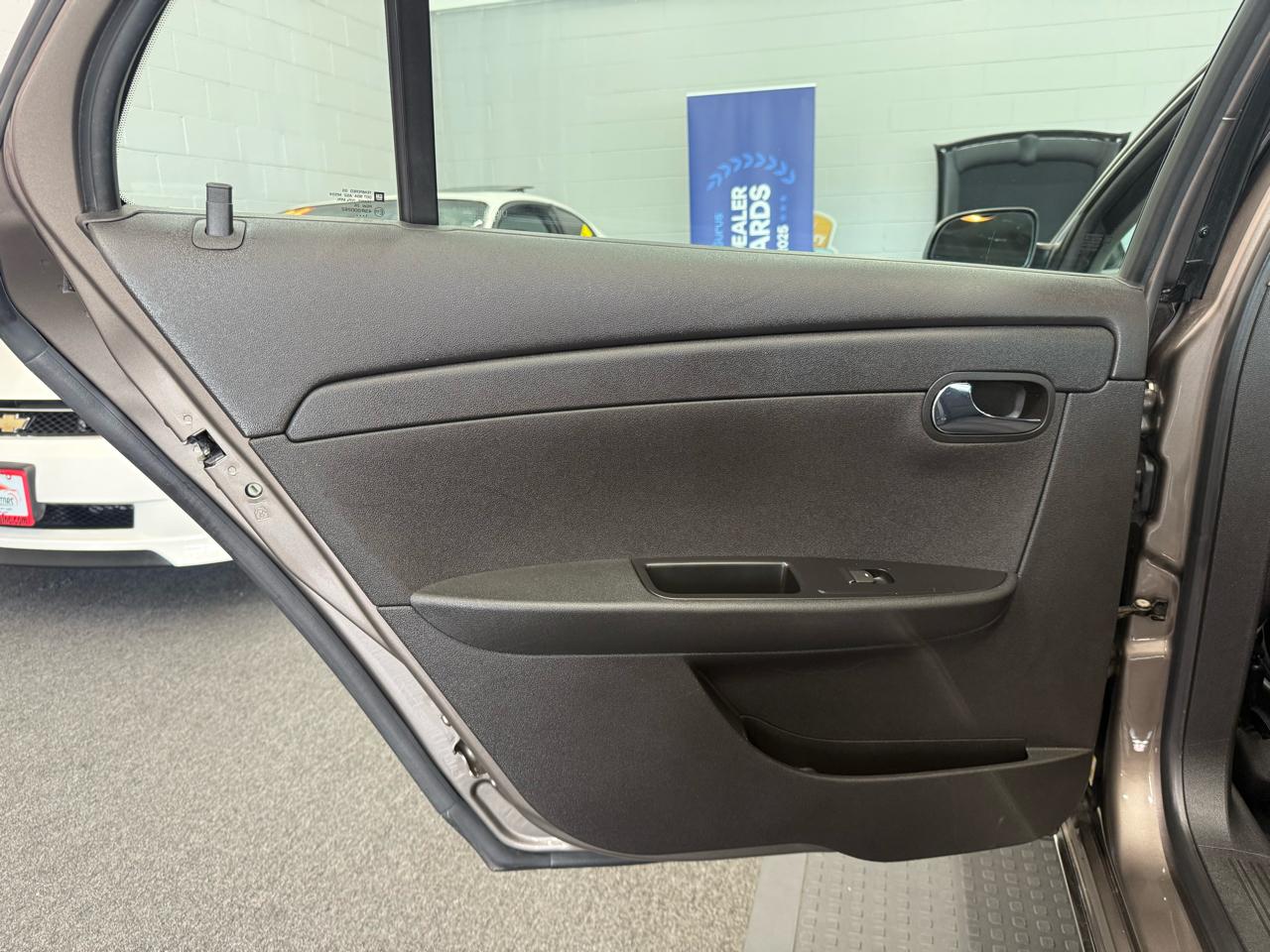 Chevrolet Malibu 1LT 2012