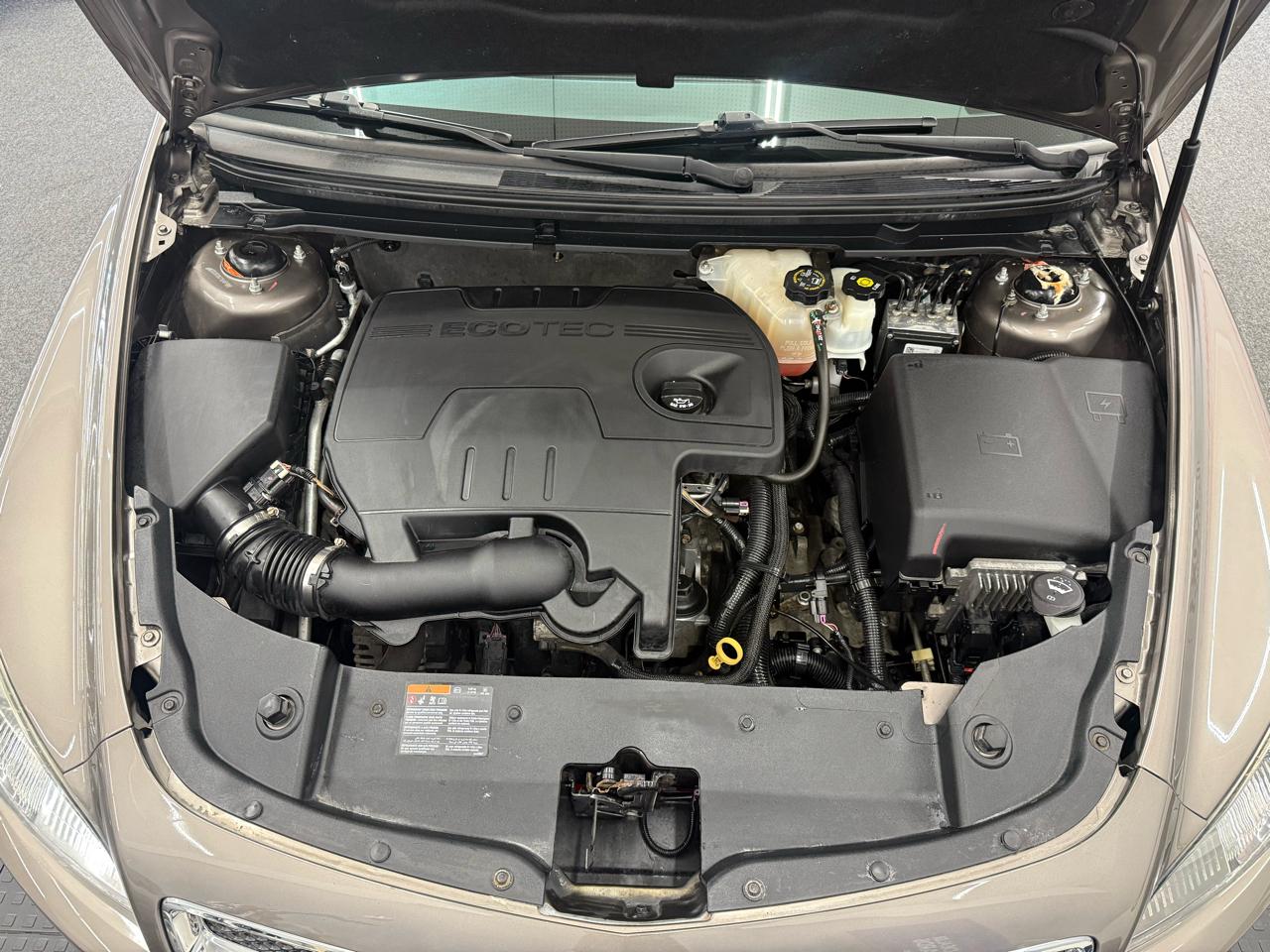 Chevrolet Malibu 1LT 2012