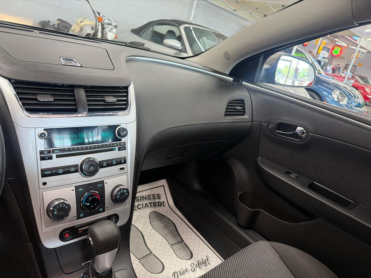 Chevrolet Malibu 1LT 2012