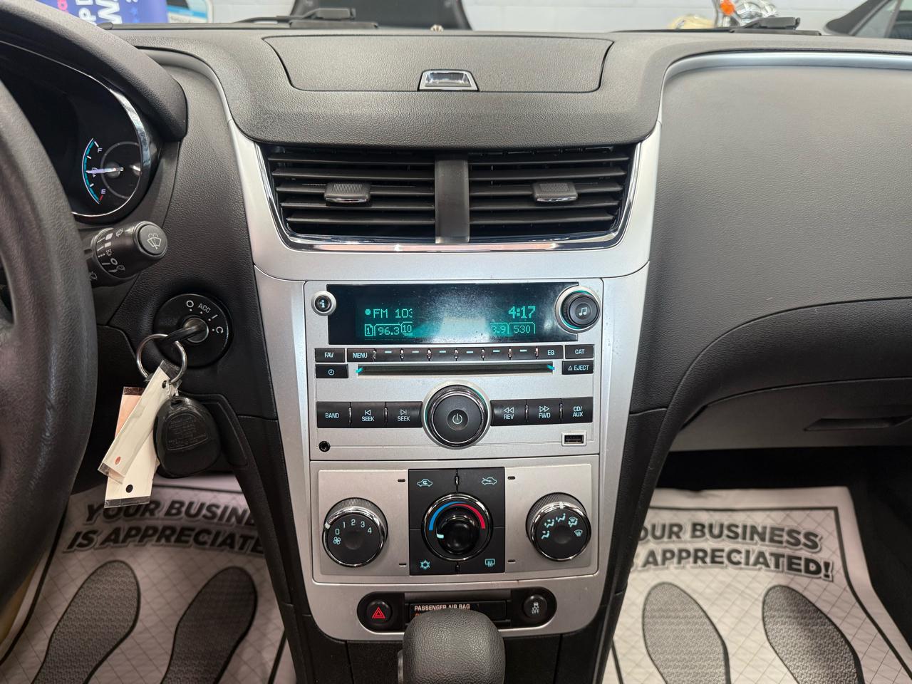 Chevrolet Malibu 1LT 2012