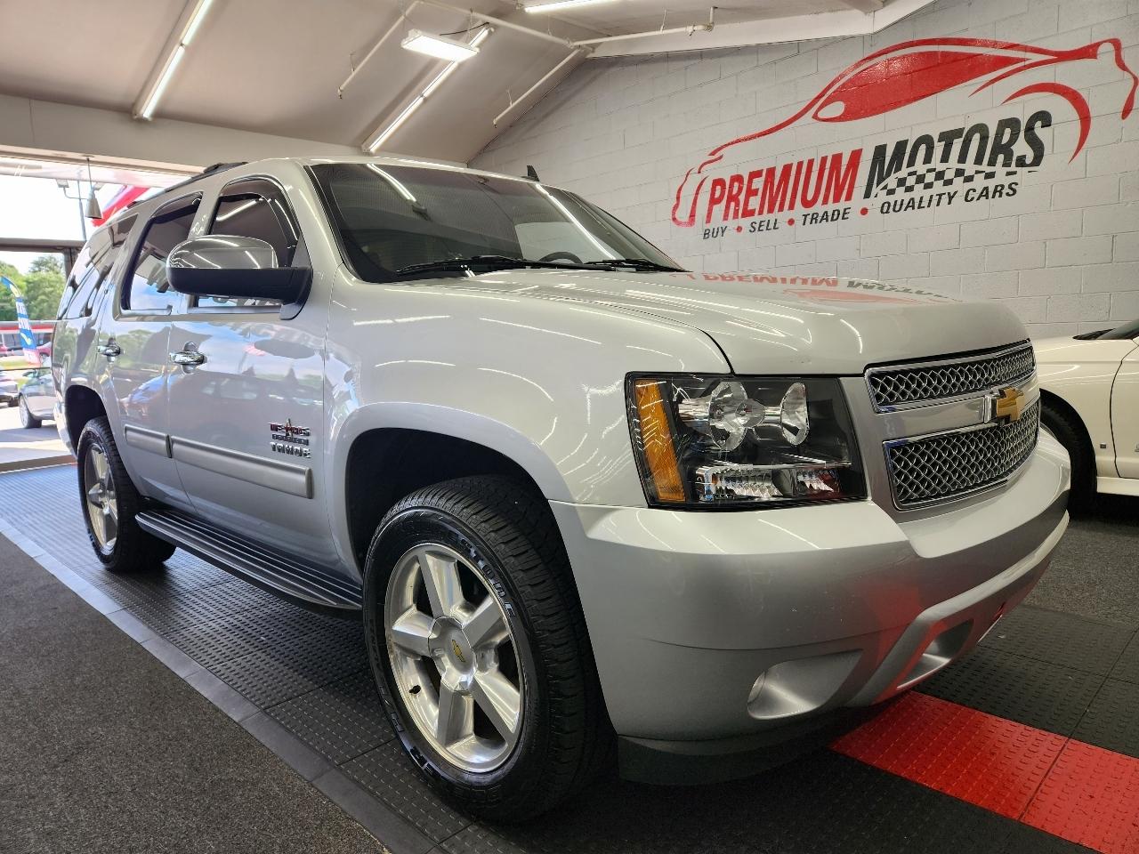 Chevrolet Tahoe  2014