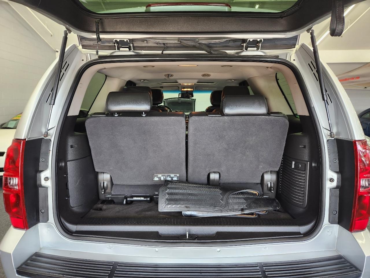 Chevrolet Tahoe  2014