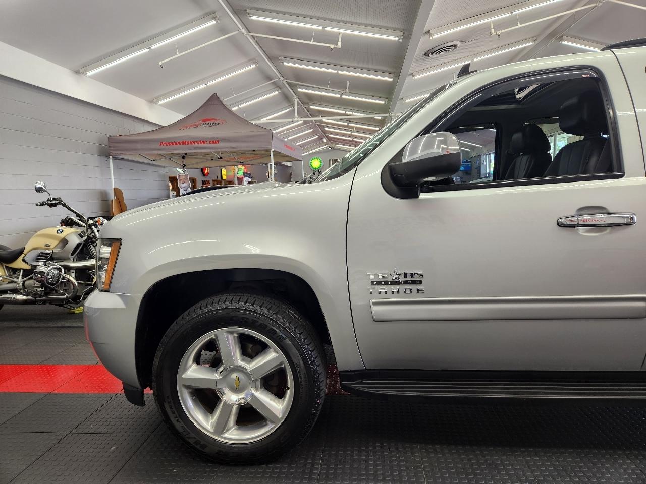 Chevrolet Tahoe  2014