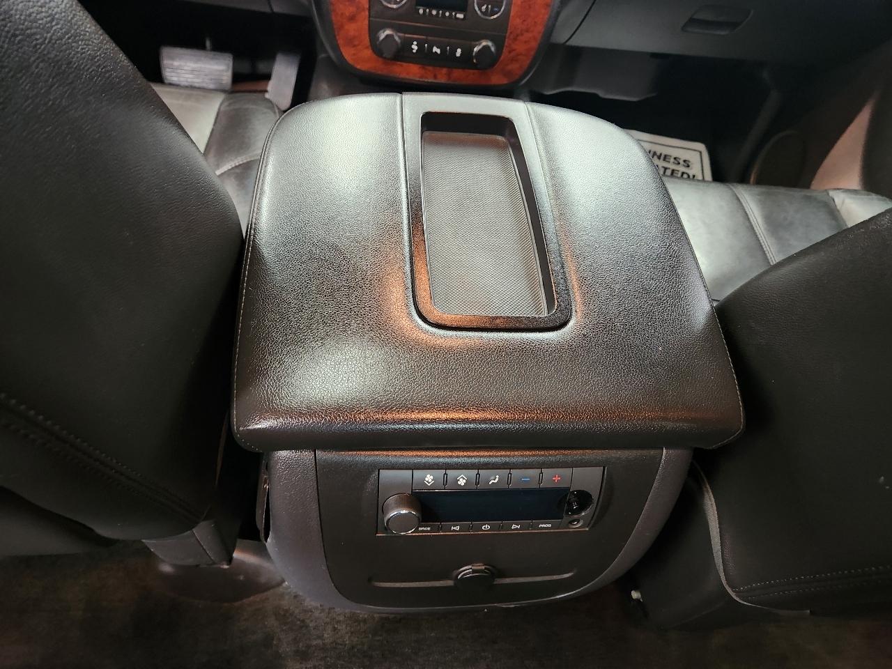 Chevrolet Tahoe  2014