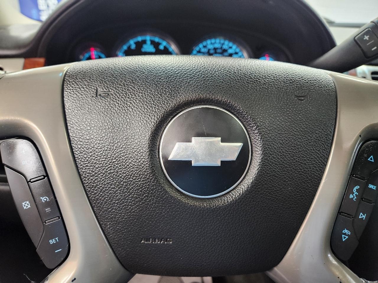 Chevrolet Tahoe  2014