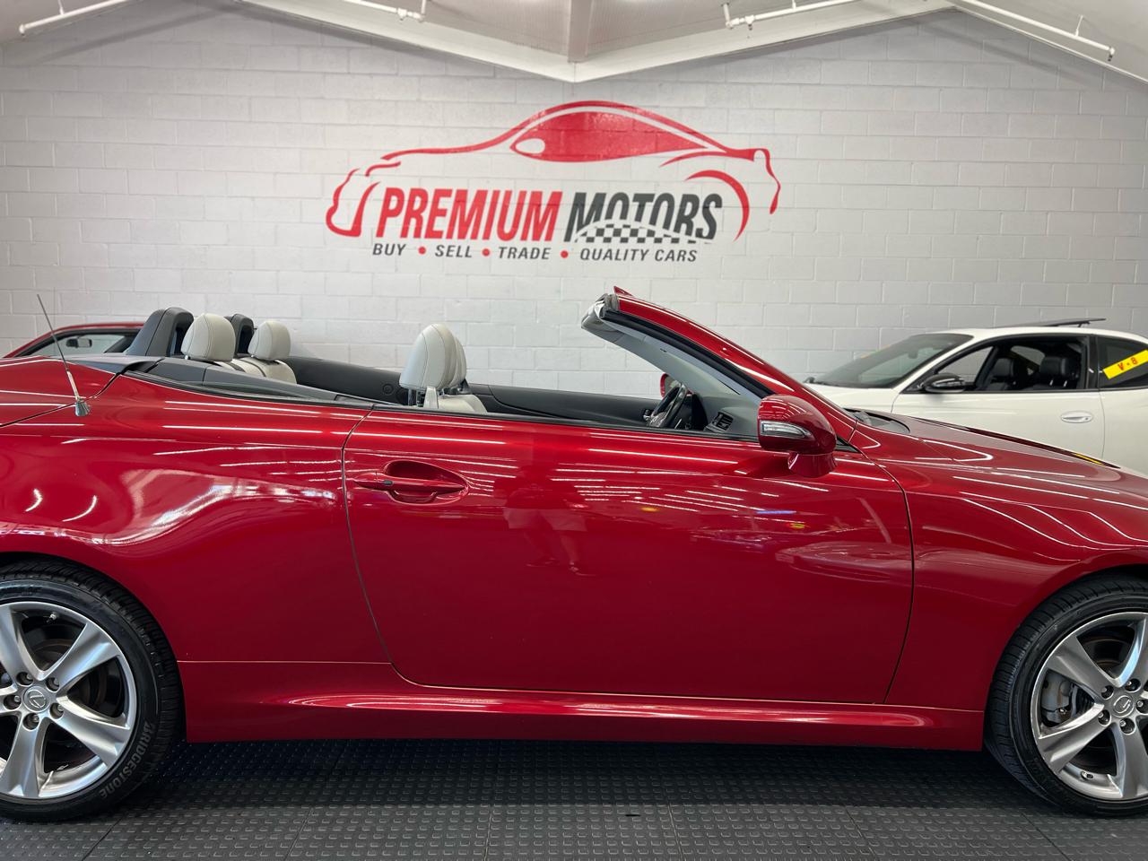 Lexus IS 250C 2dr Conv Auto 2012