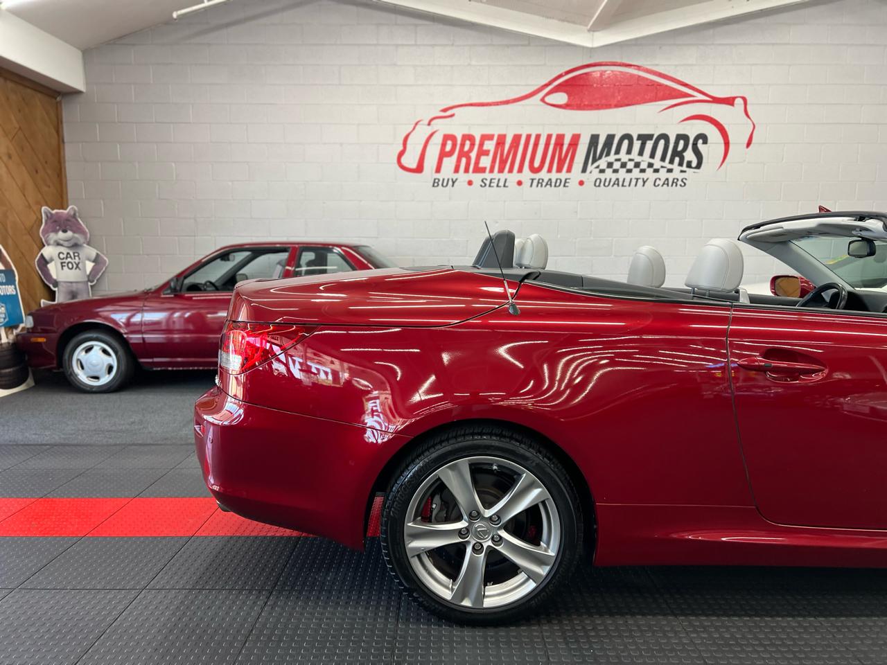 Lexus IS 250C 2dr Conv Auto 2012