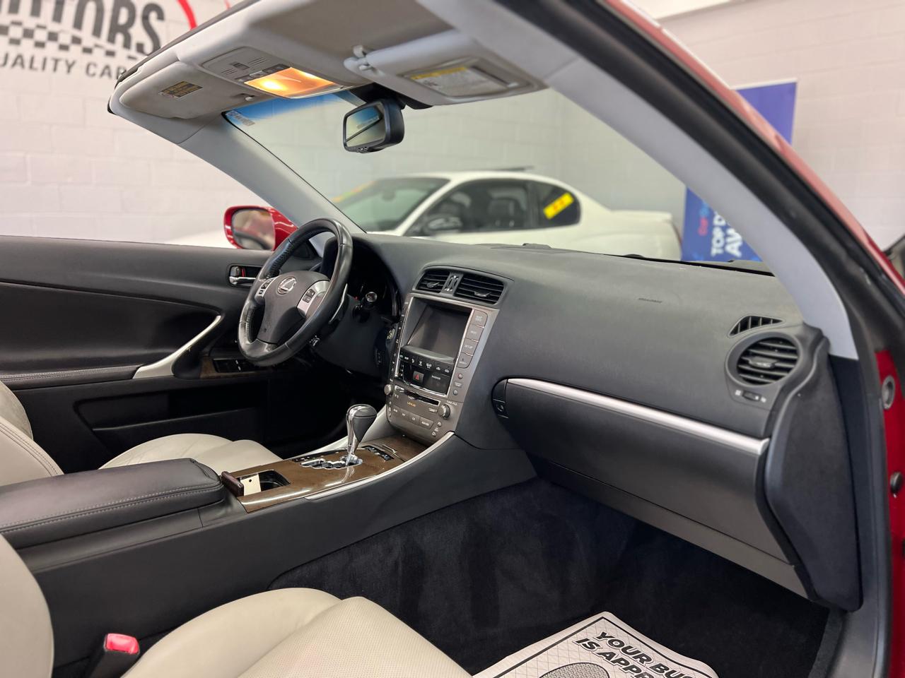Lexus IS 250C 2dr Conv Auto 2012