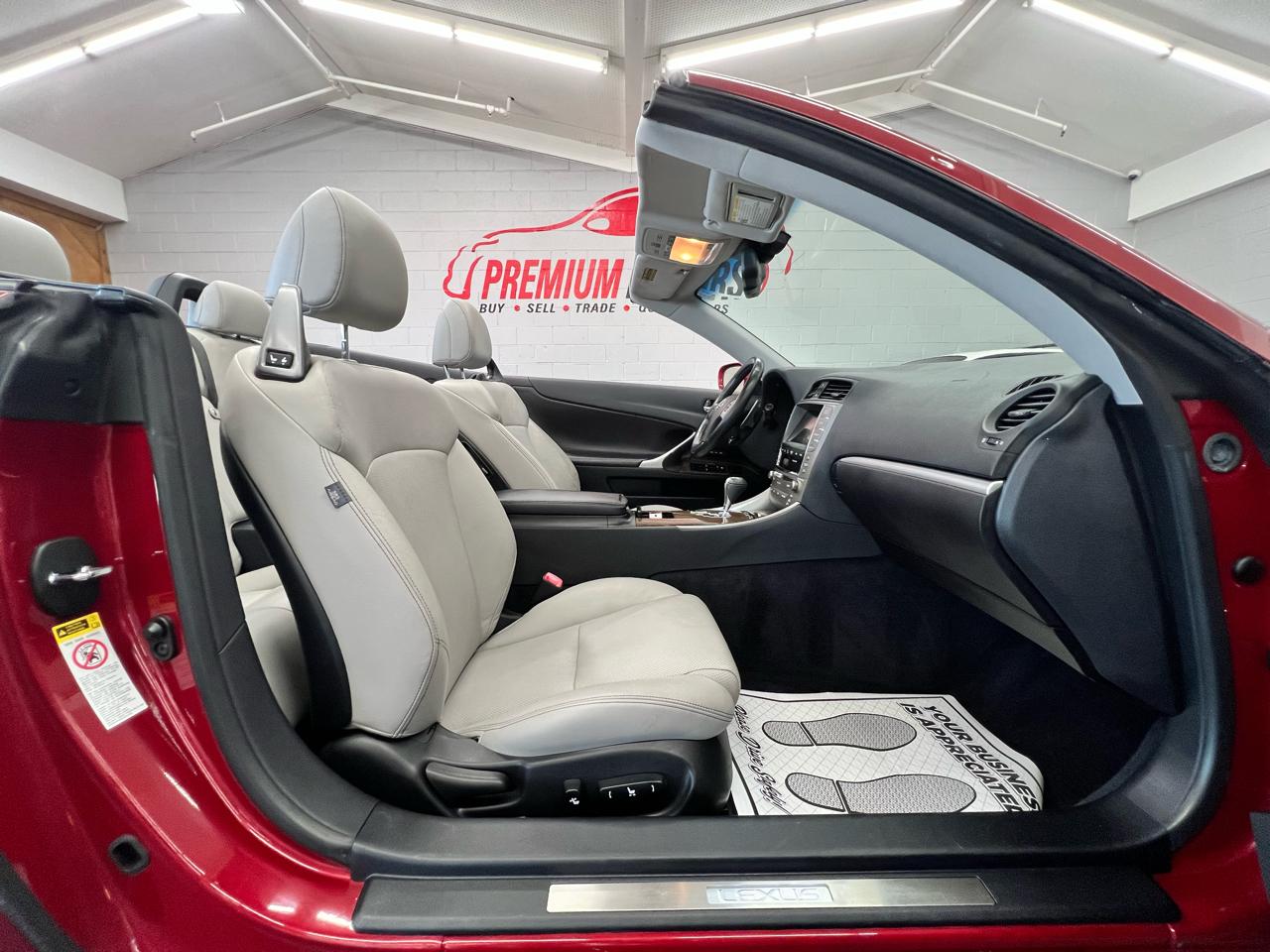 Lexus IS 250C 2dr Conv Auto 2012