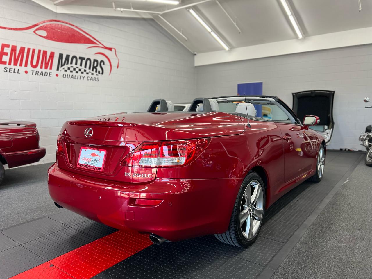 Lexus IS 250C 2dr Conv Auto 2012