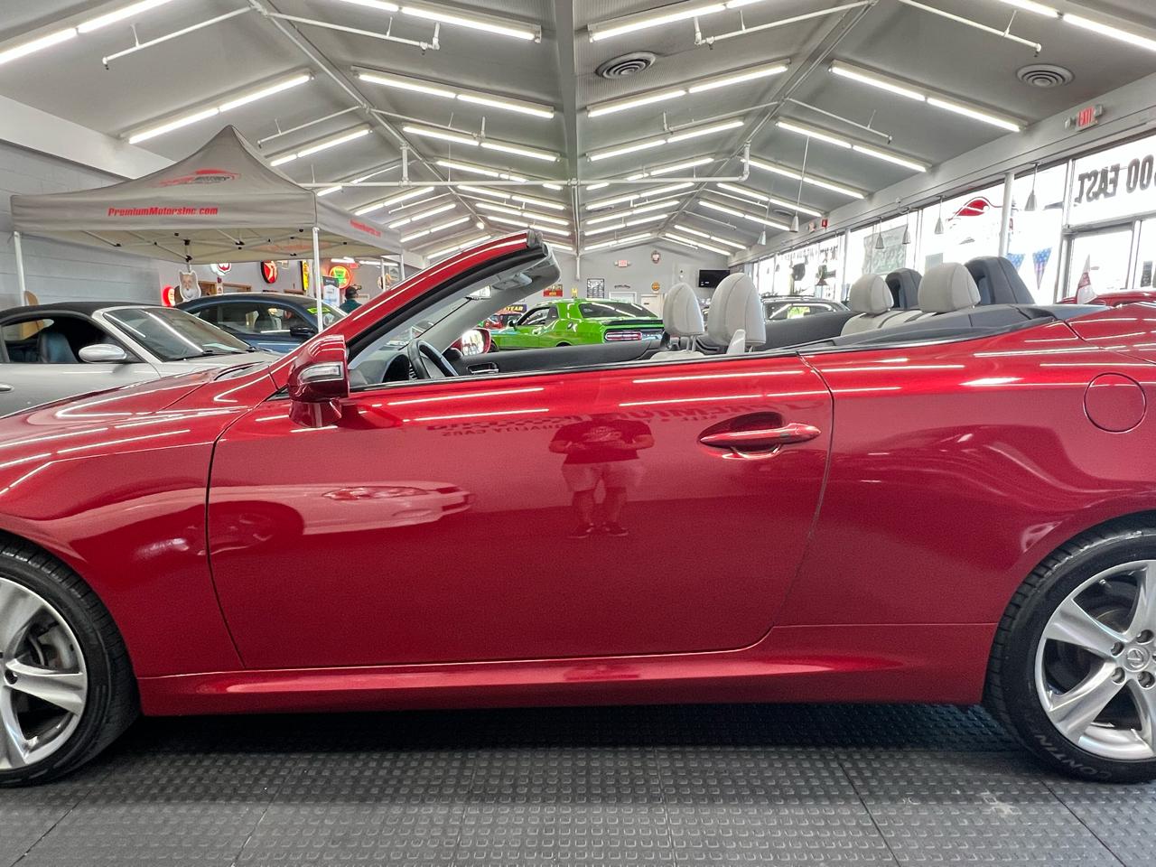Lexus IS 250C 2dr Conv Auto 2012