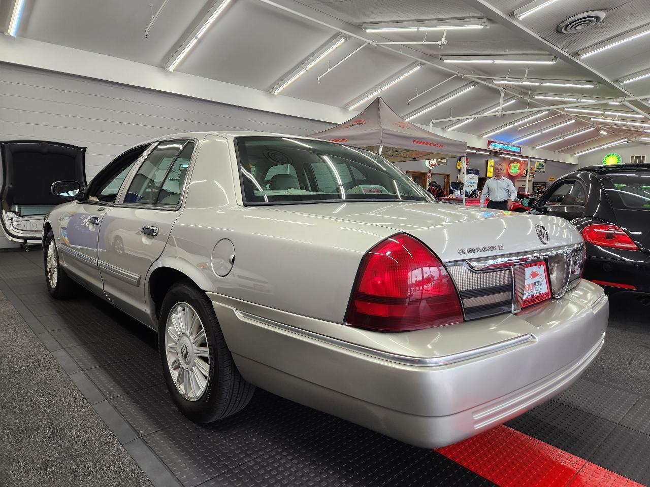Mercury Grand Marquis LS 2009