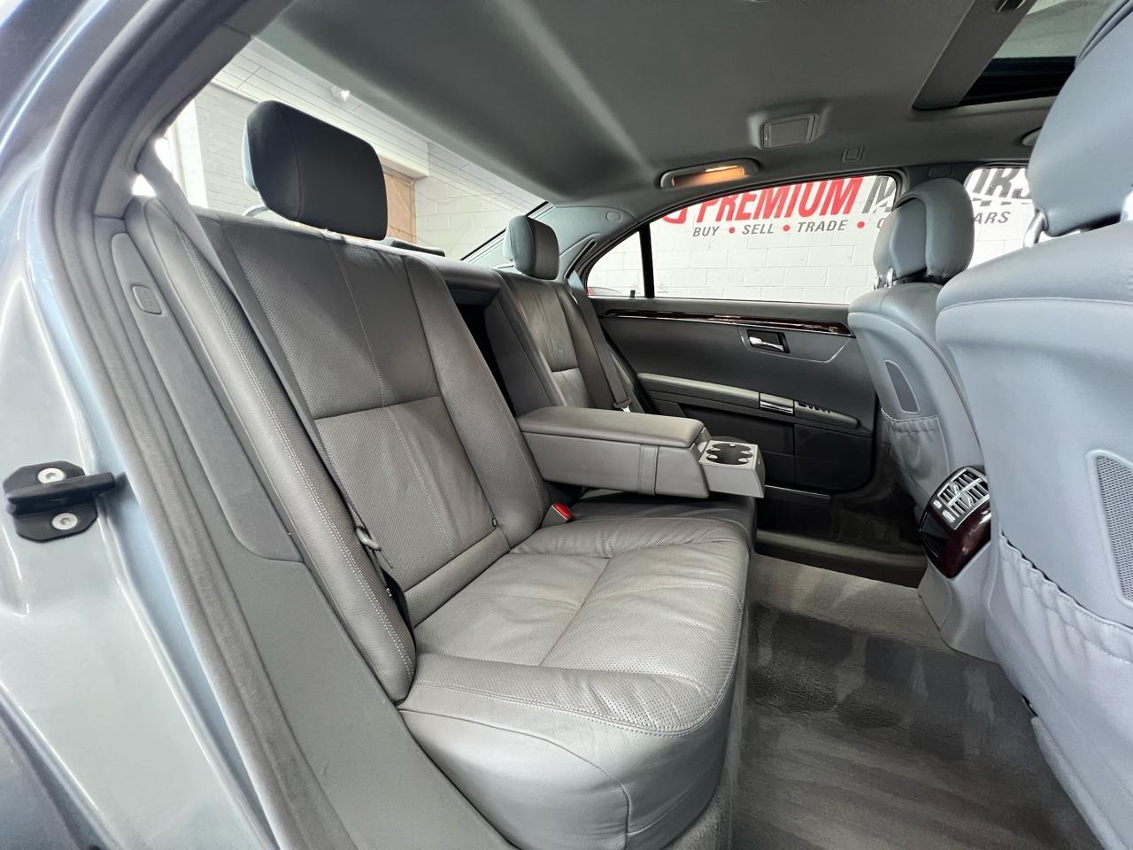 Mercedes-Benz S-Class  2007
