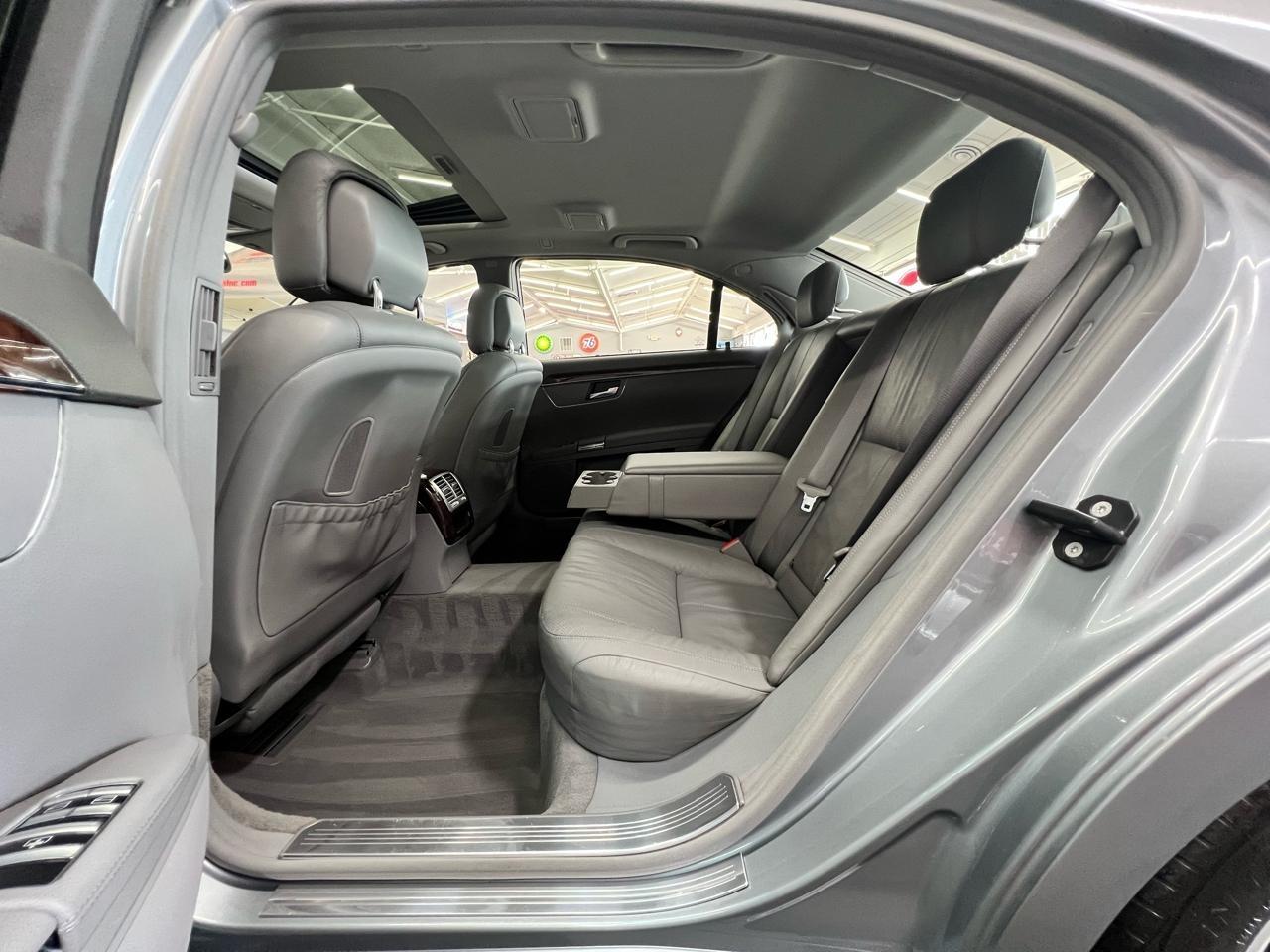 Mercedes-Benz S-Class  2007