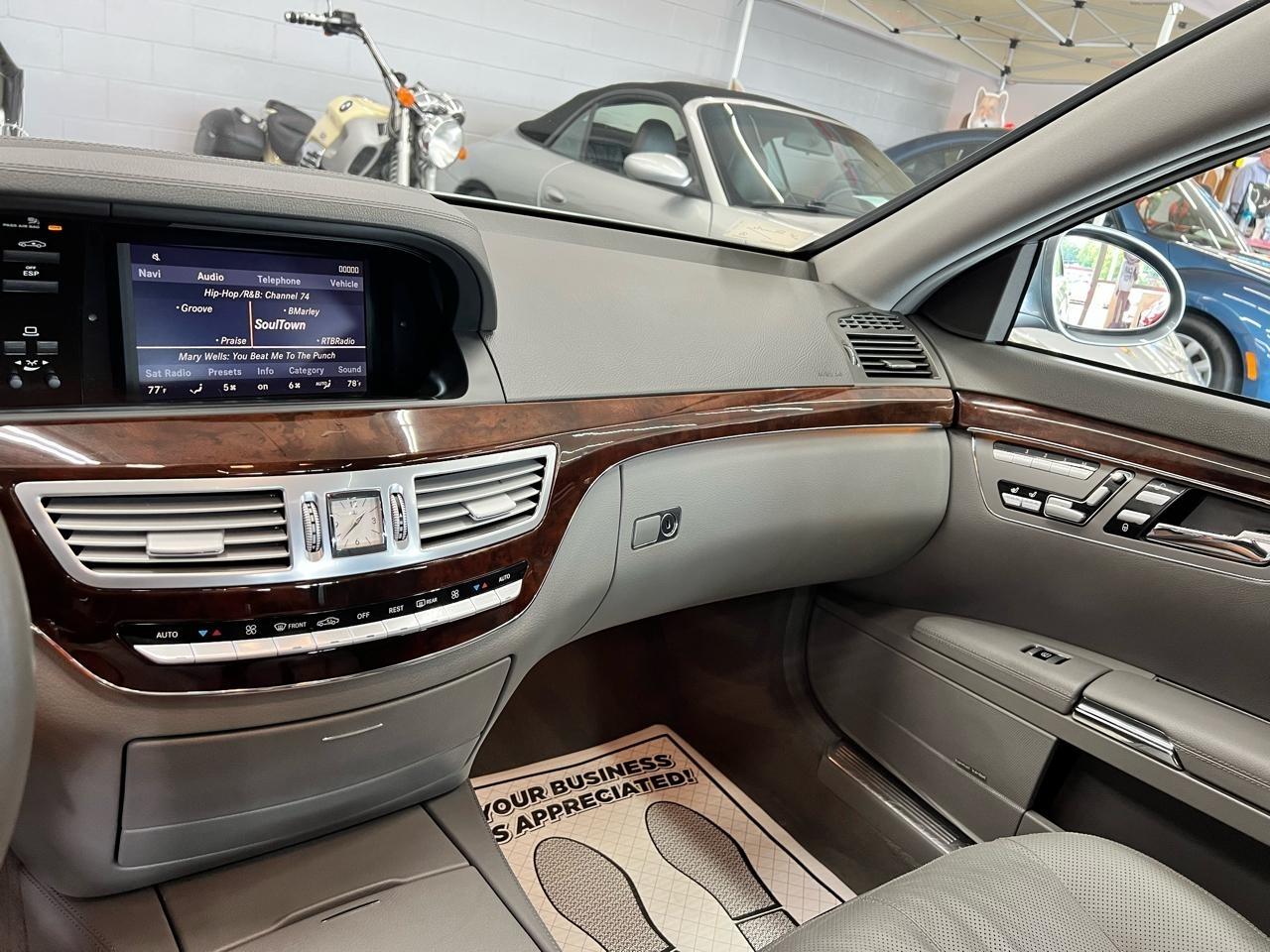 Mercedes-Benz S-Class  2007